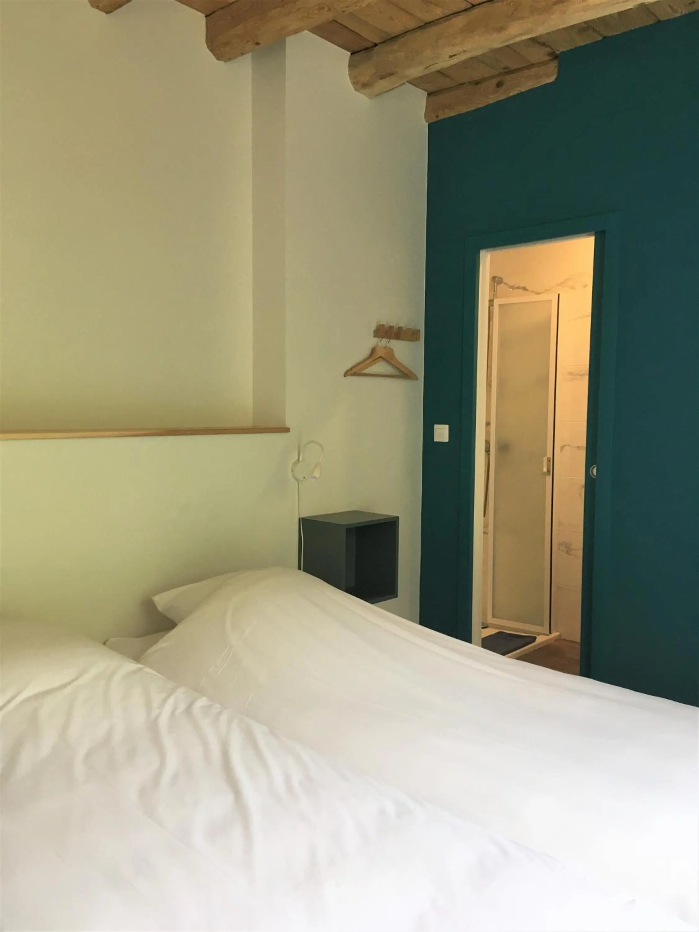 Bed in Hôtel Le Cassini