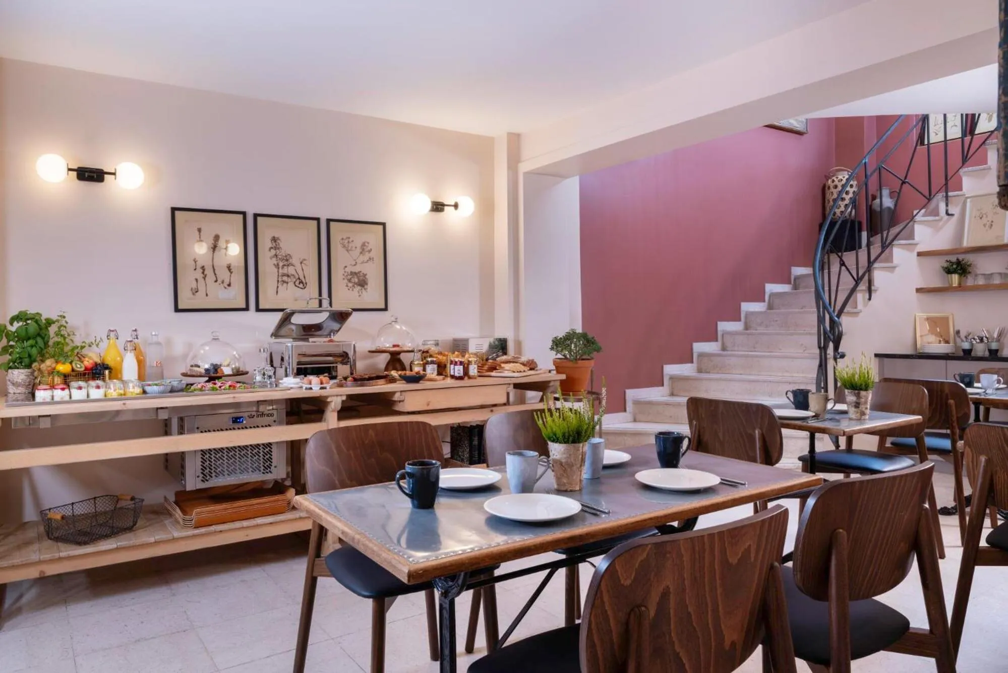 Breakfast in Hôtel Maxim Quartier Latin