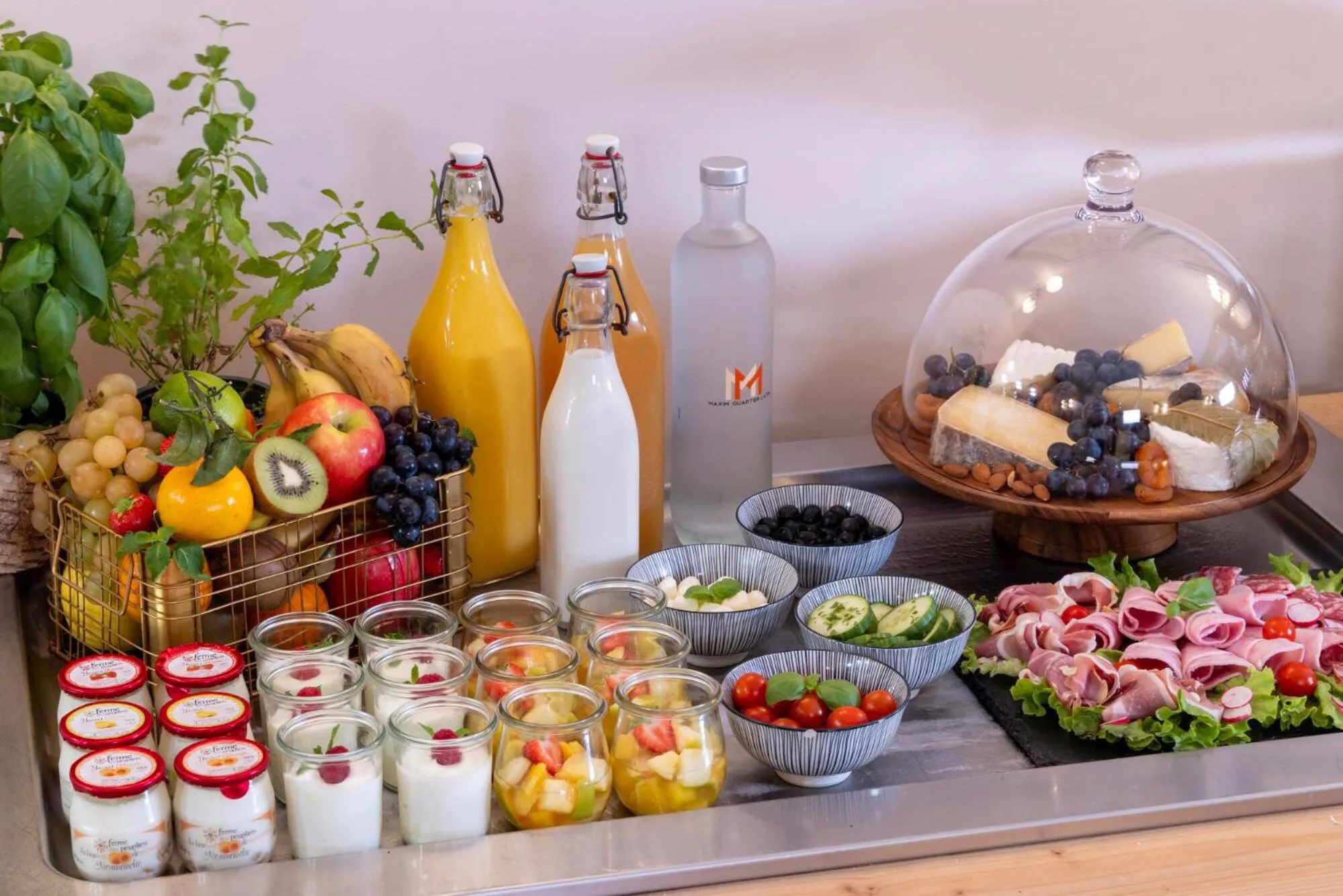 Breakfast in Hôtel Maxim Quartier Latin