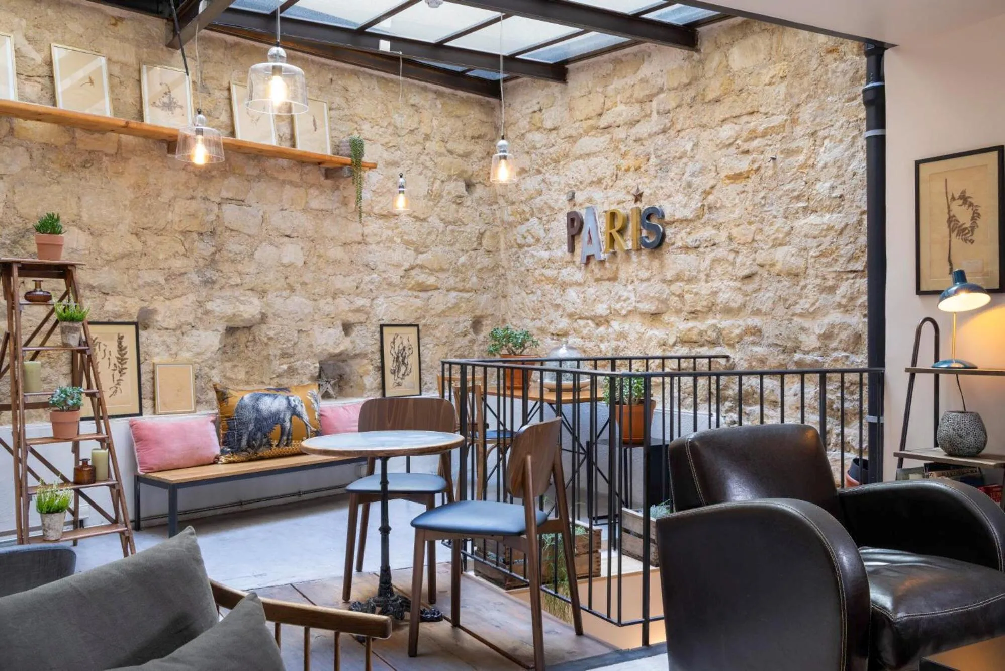 Lobby or reception in Hôtel Maxim Quartier Latin