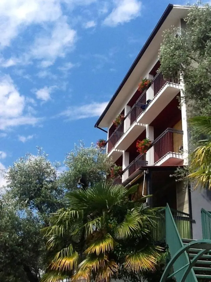Facade/entrance in Villa Emma Malcesine