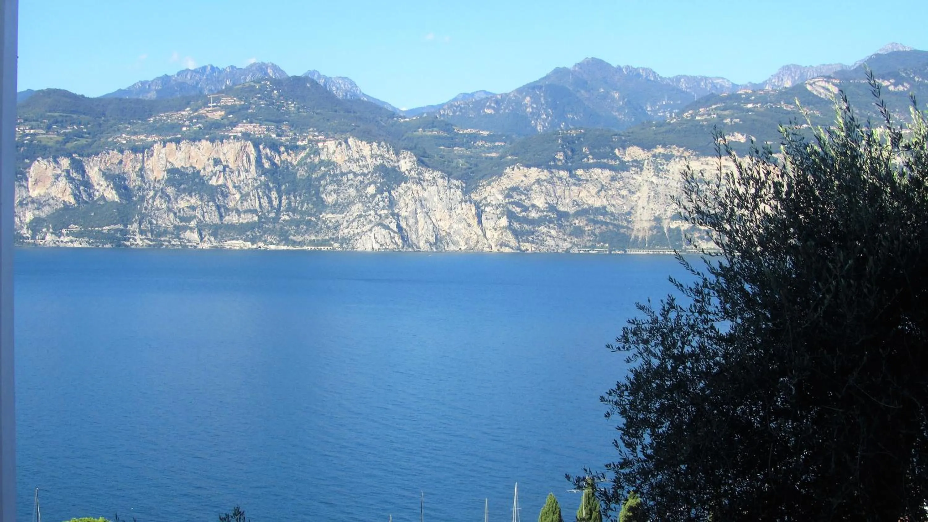 Day in Villa Emma Malcesine