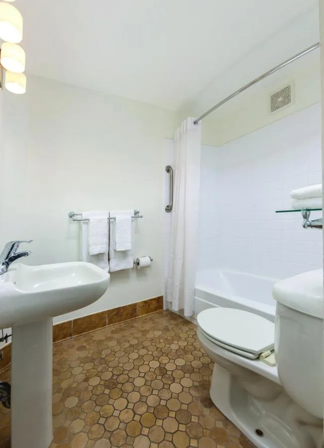 Bathroom in Worldmark San Francisco