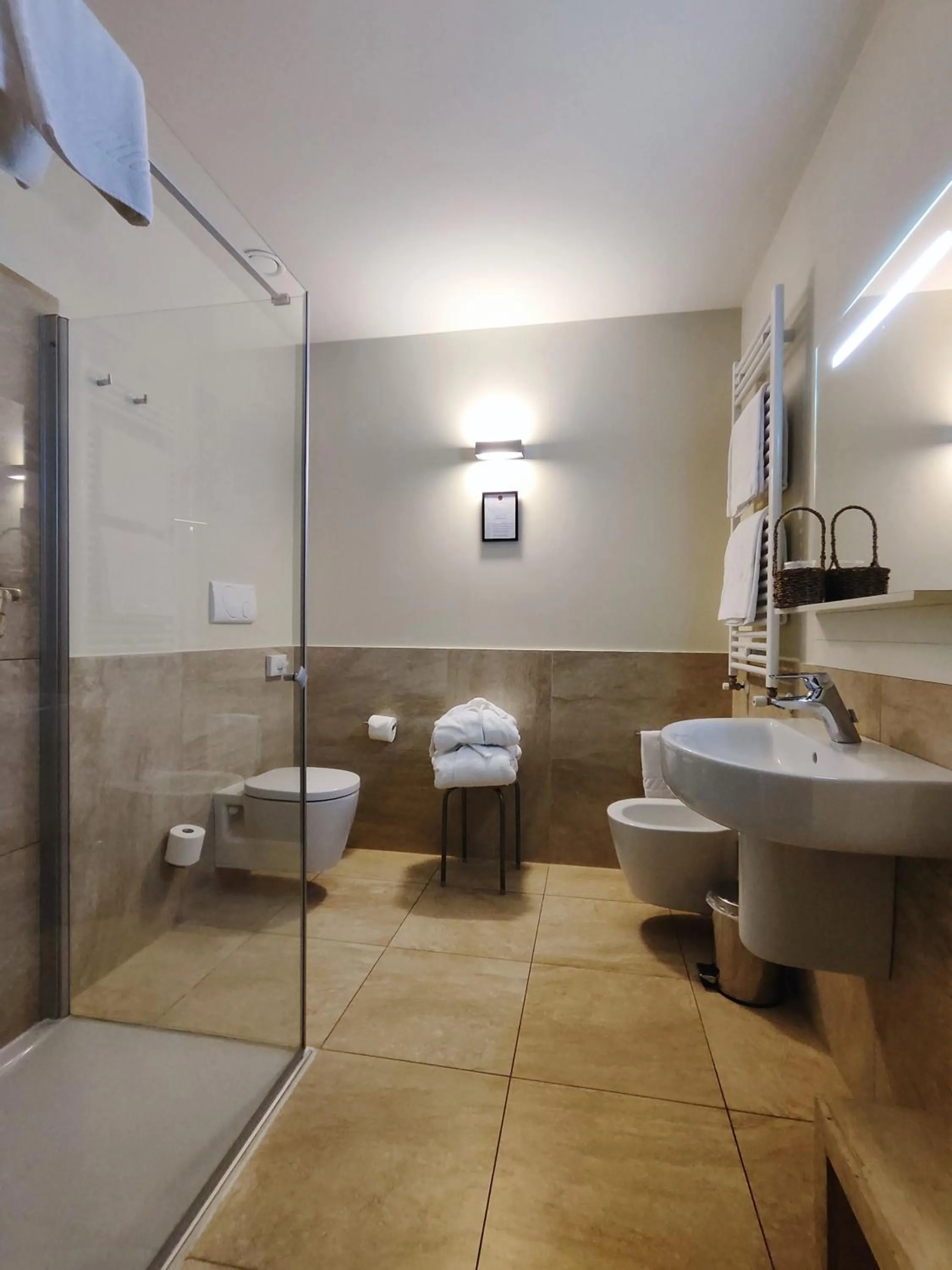 Bathroom in Villa del Poggio Prosecco Bike Hotel