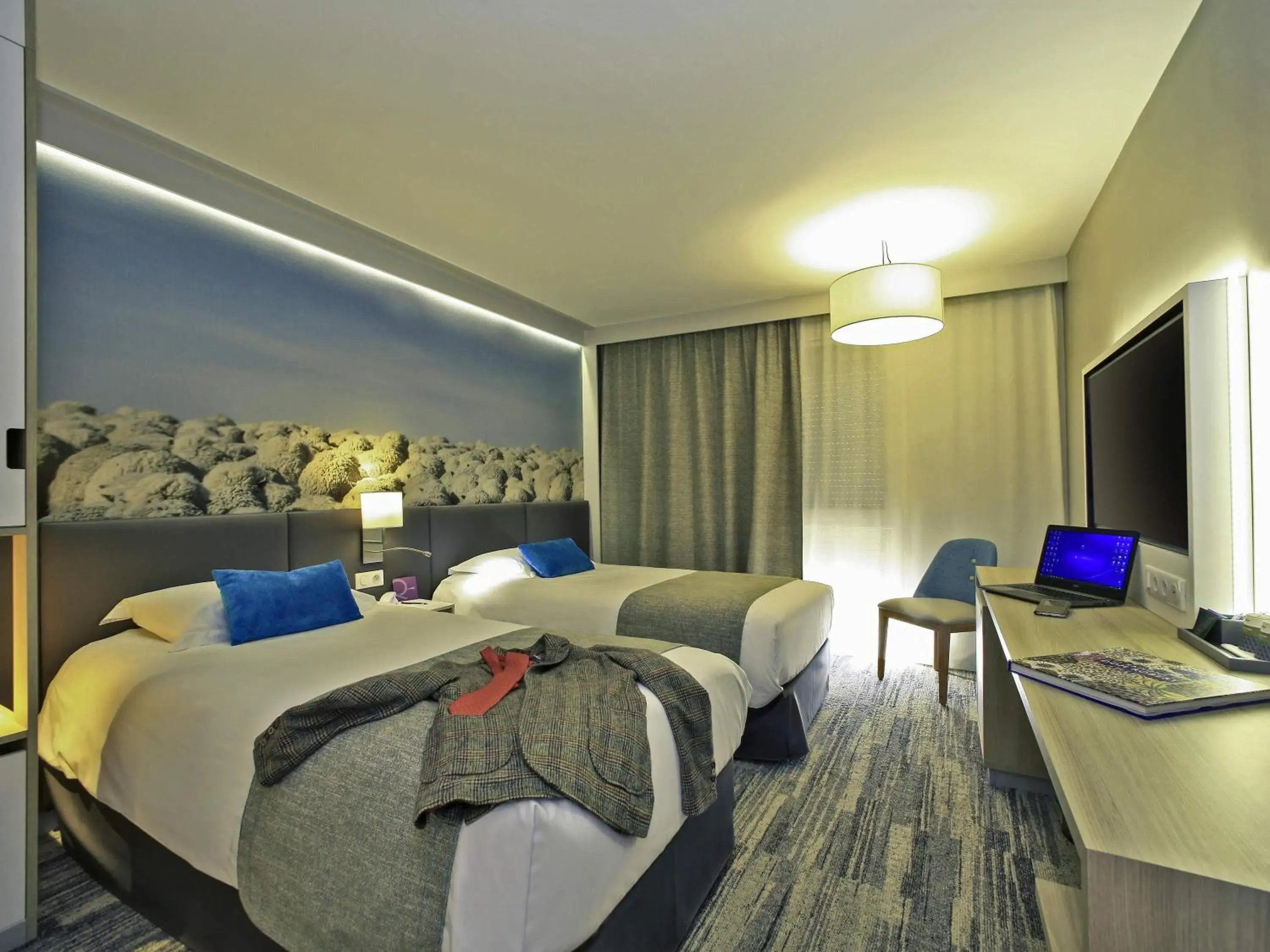 Bedroom in Mercure Castres L'Occitan Bedroom in Mercure Castres L'Occitan