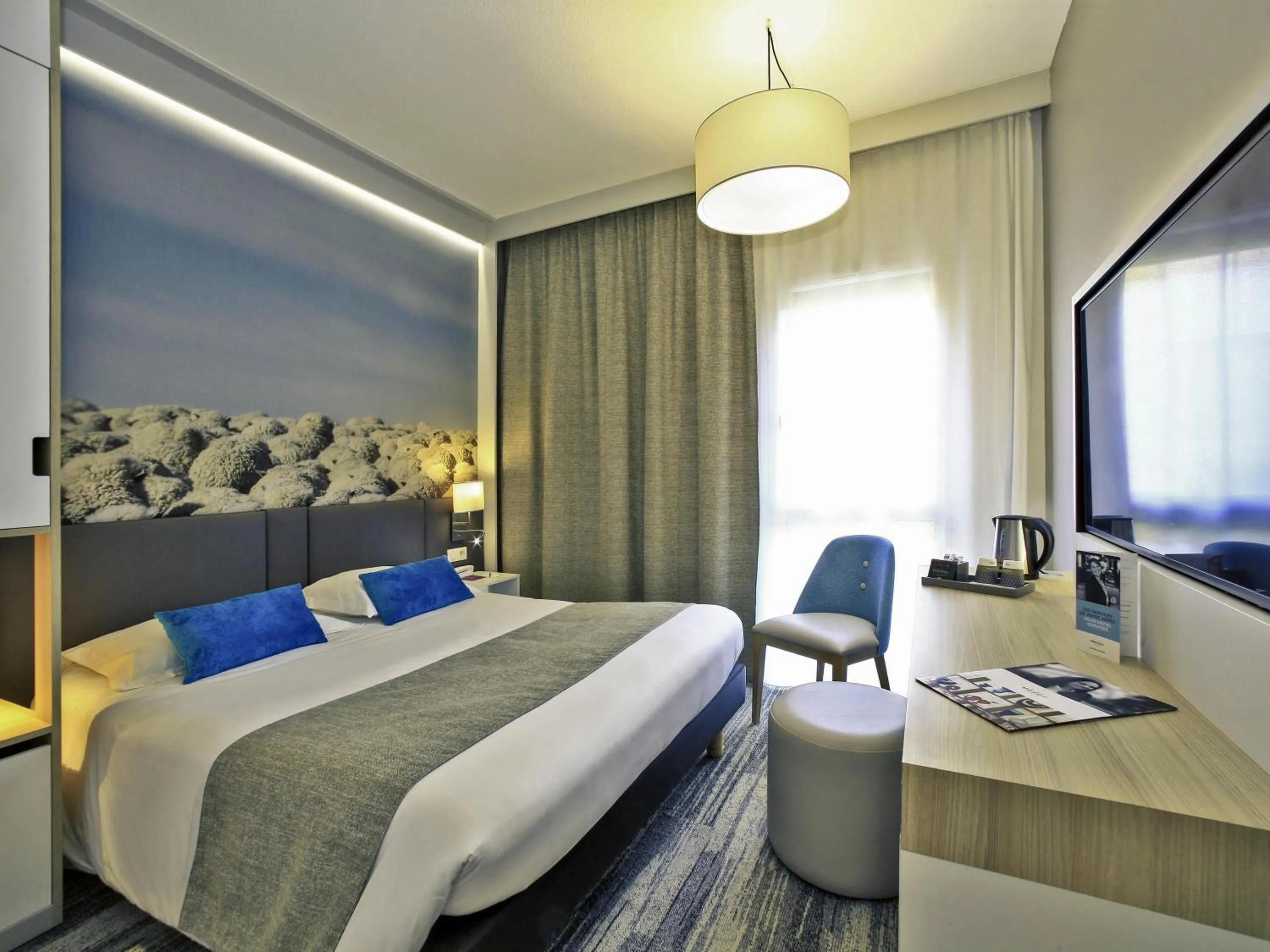 Bedroom, Bed in Mercure Castres L'Occitan