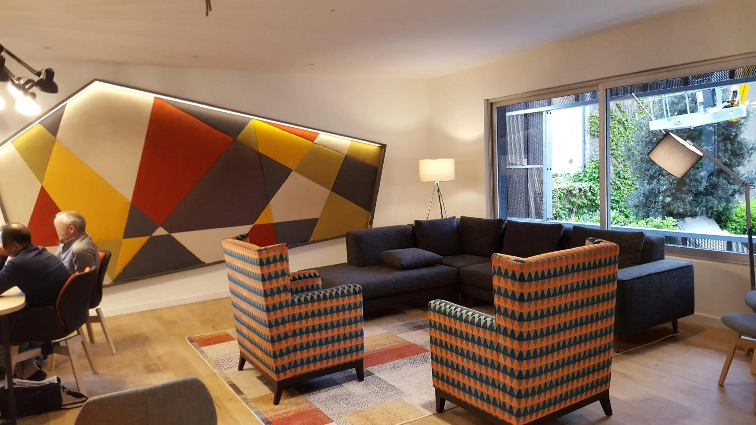 Lounge or bar in Mercure Castres L'Occitan