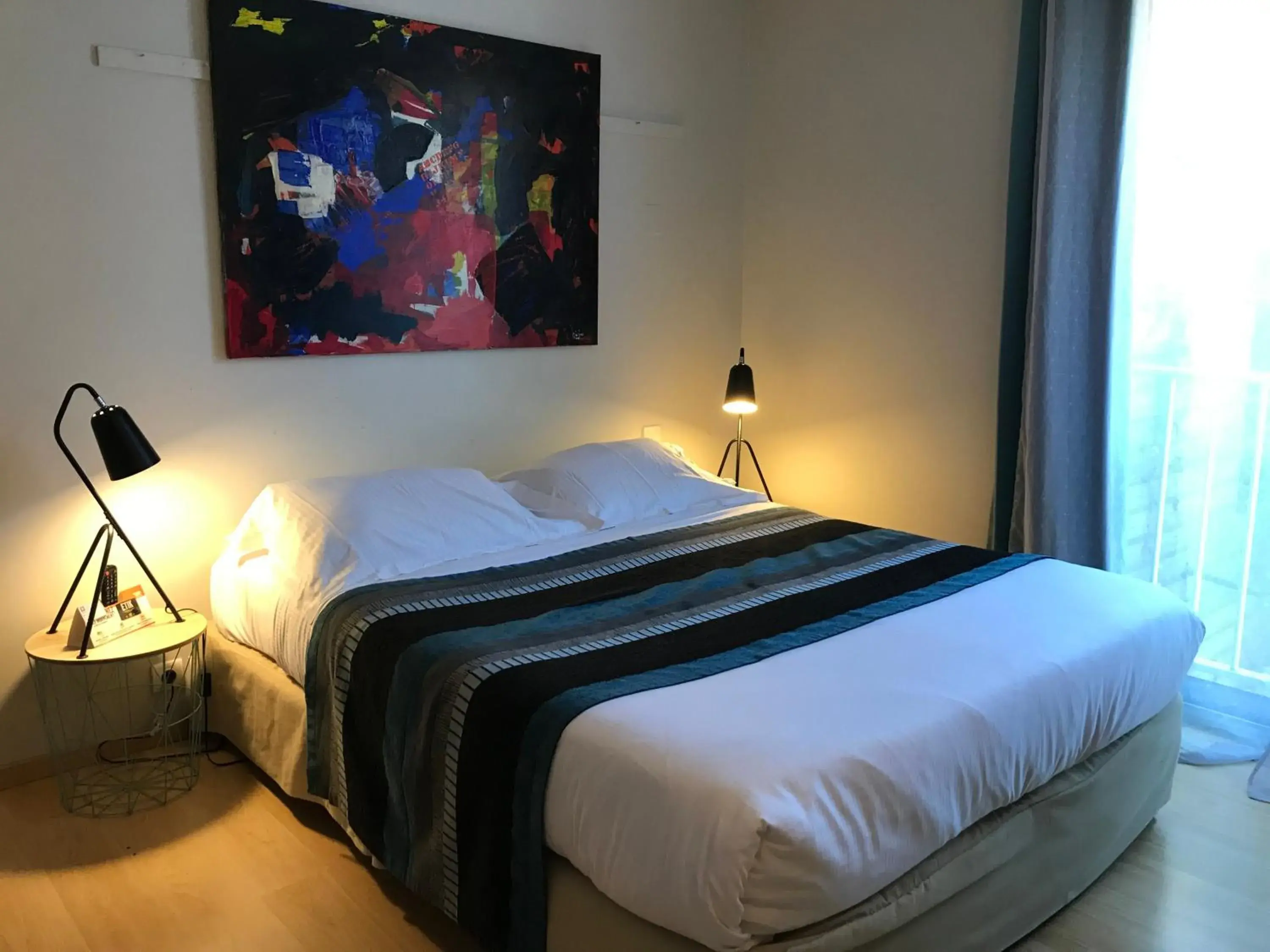 Small Double Room in Logis Au Canard Gourmand Small Double Room in Logis Au Canard Gourmand