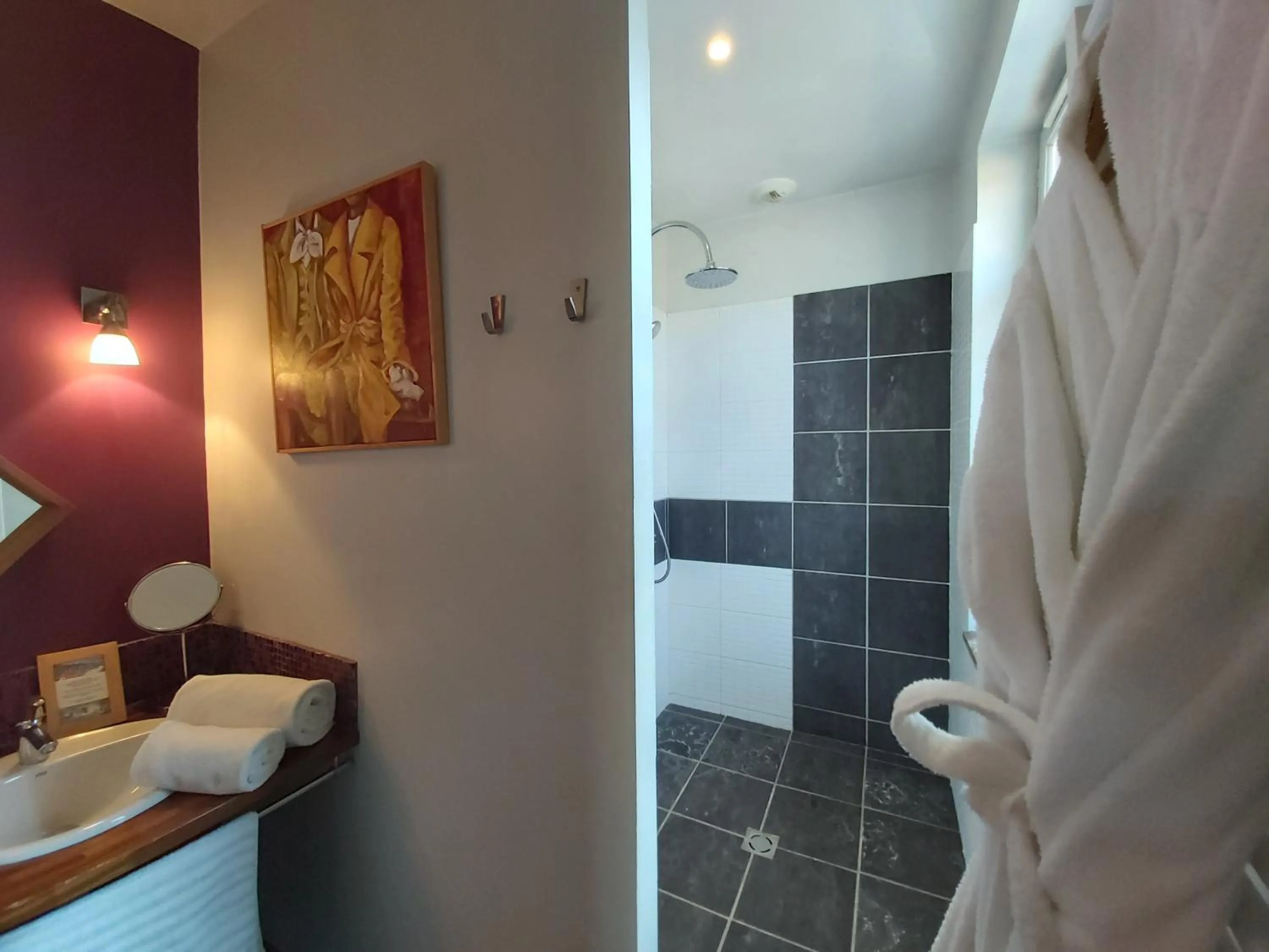 Bathroom in Logis Au Canard Gourmand