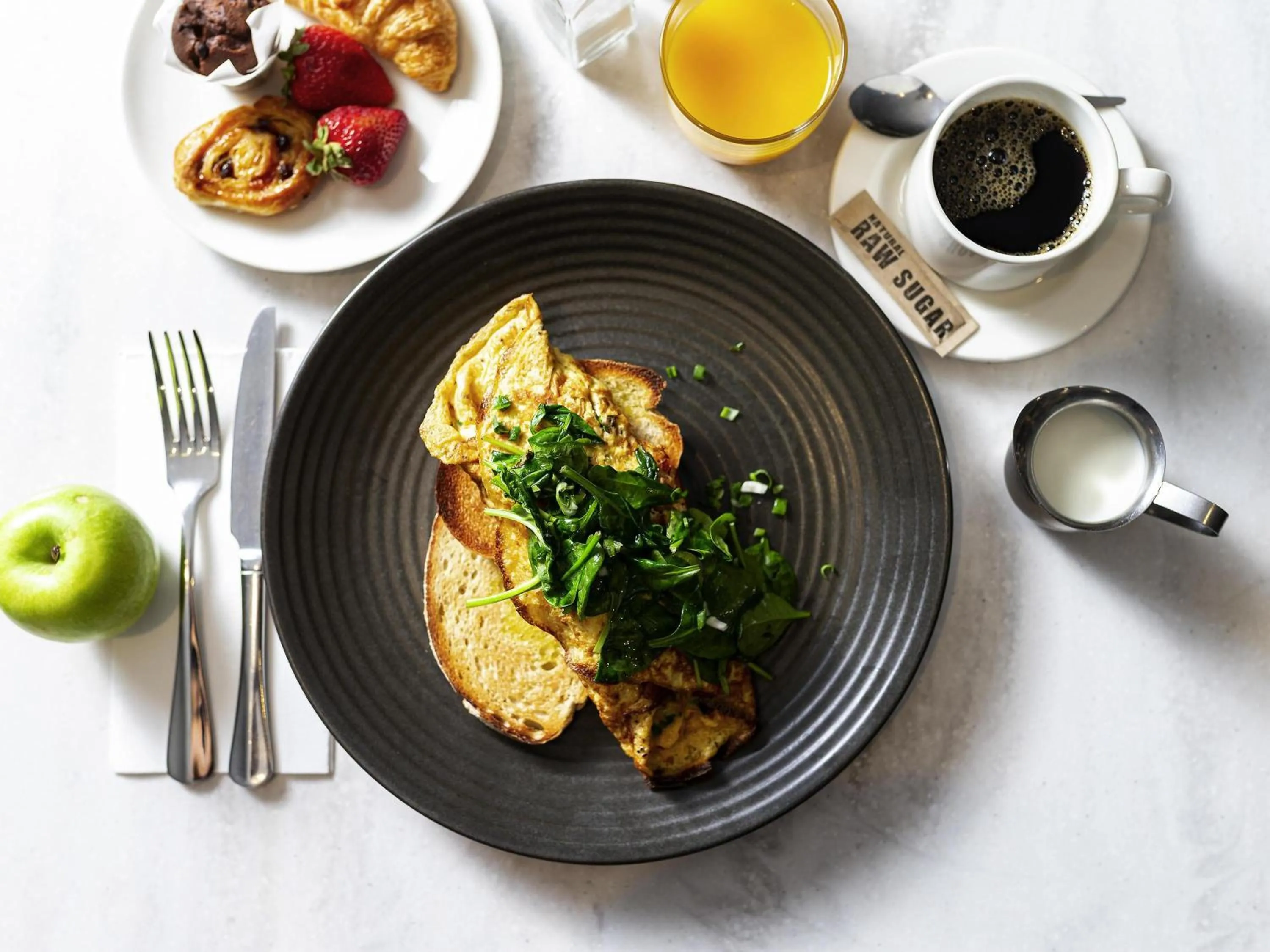 Breakfast in Mercure Canberra Belconnen