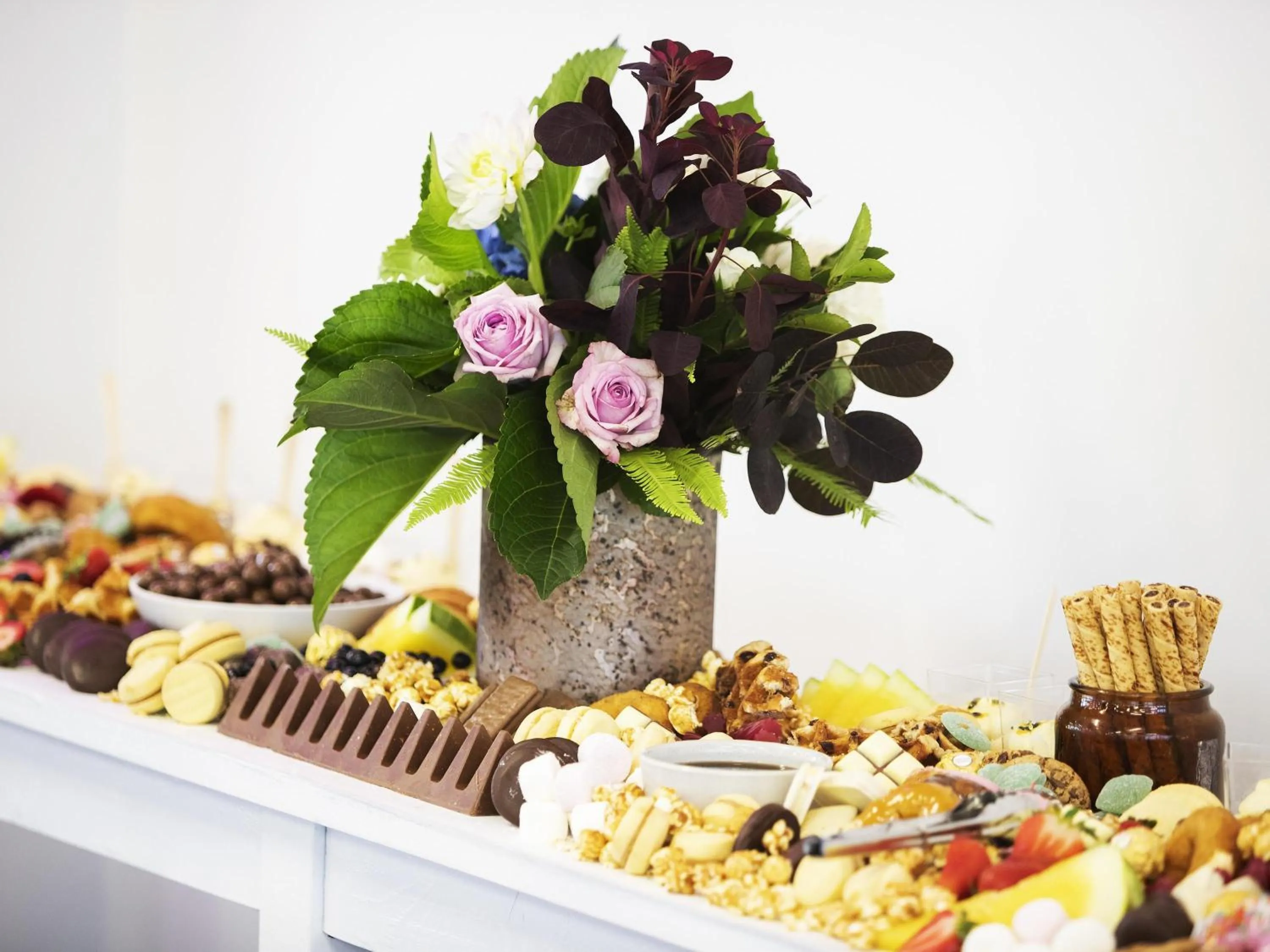 Restaurant/places to eat in Mercure Canberra Belconnen