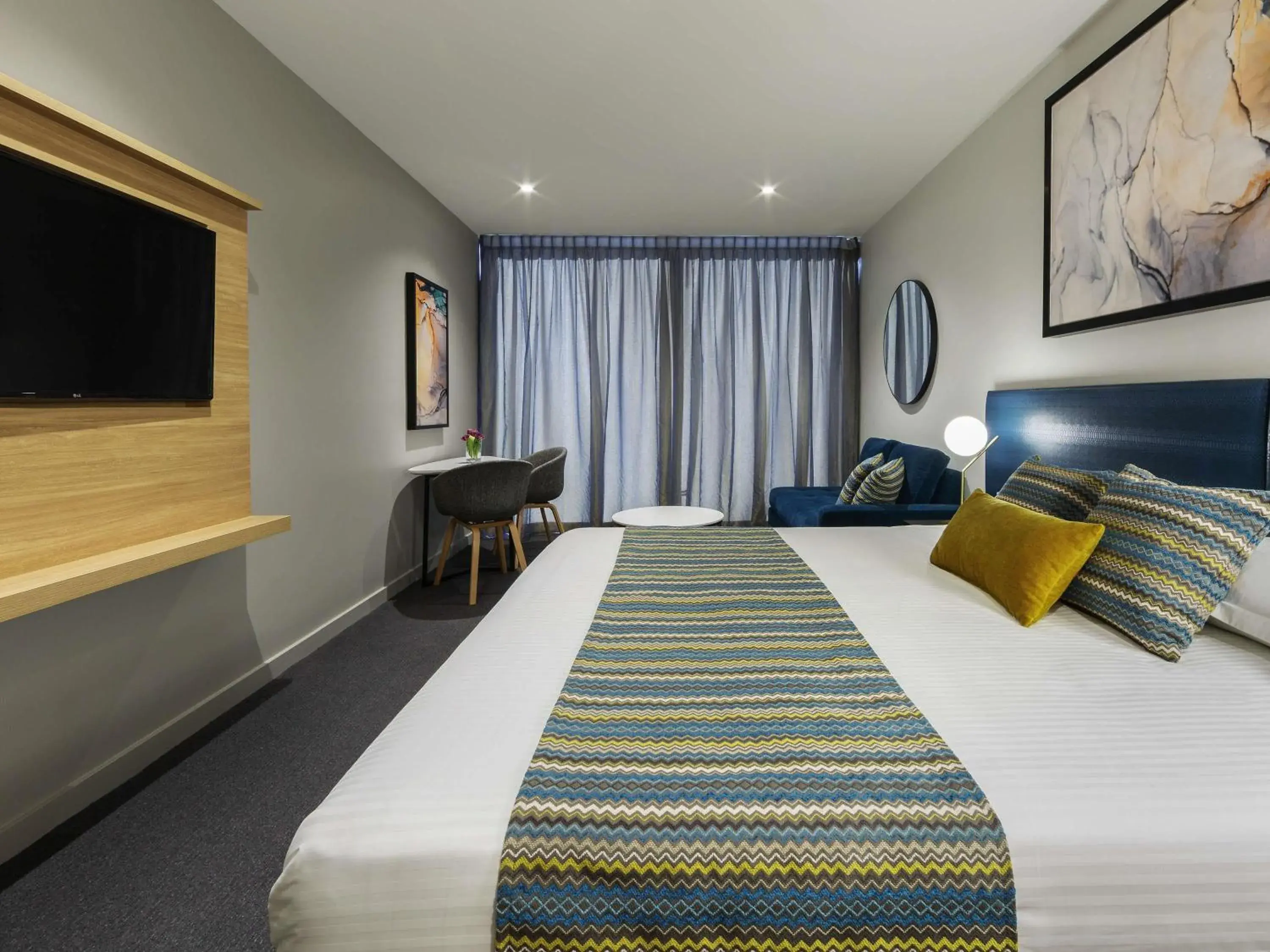 Bedroom, Bed in Mercure Canberra Belconnen Bedroom, Bed in Mercure Canberra Belconnen