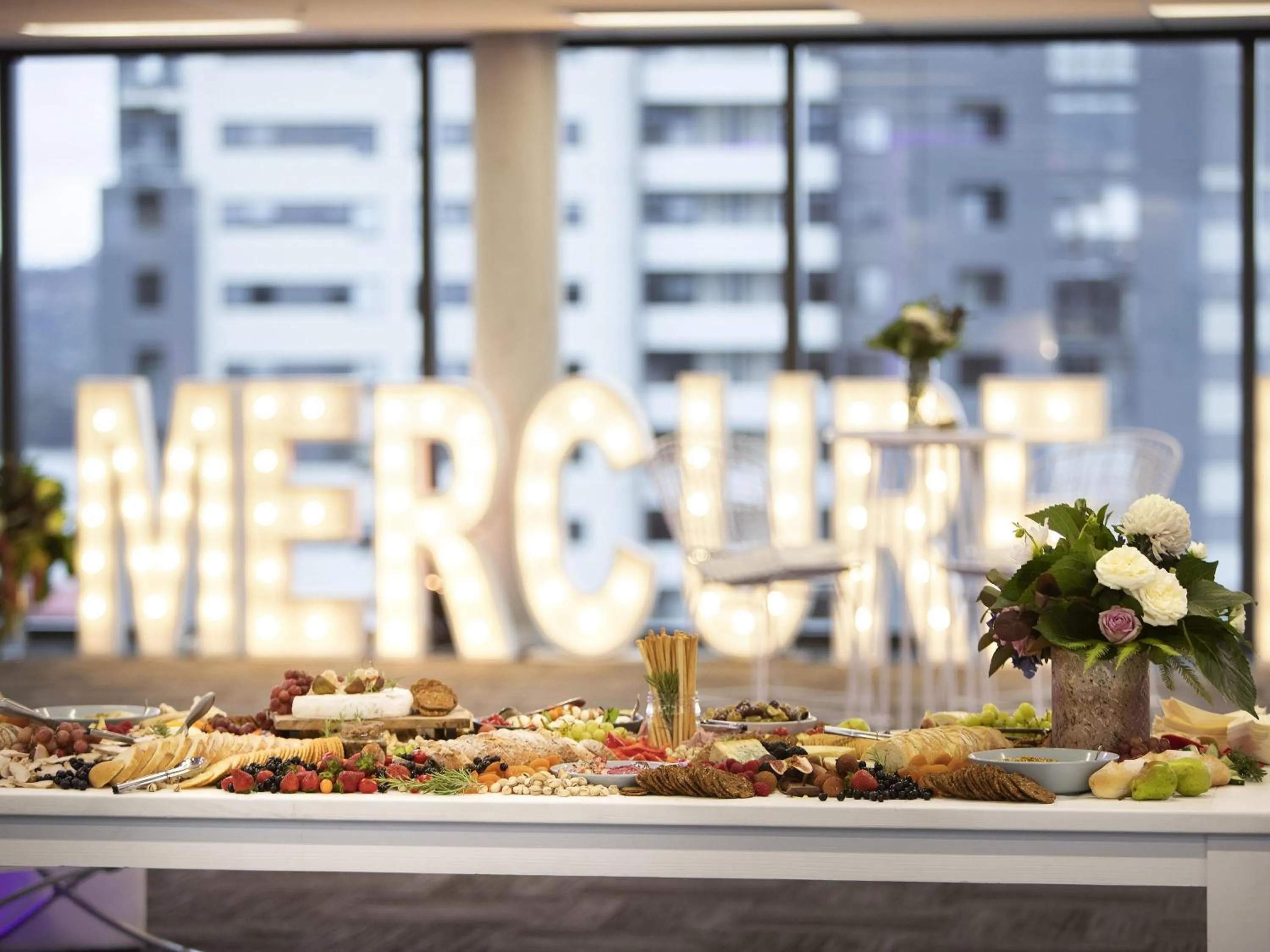 Meeting/conference room in Mercure Canberra Belconnen