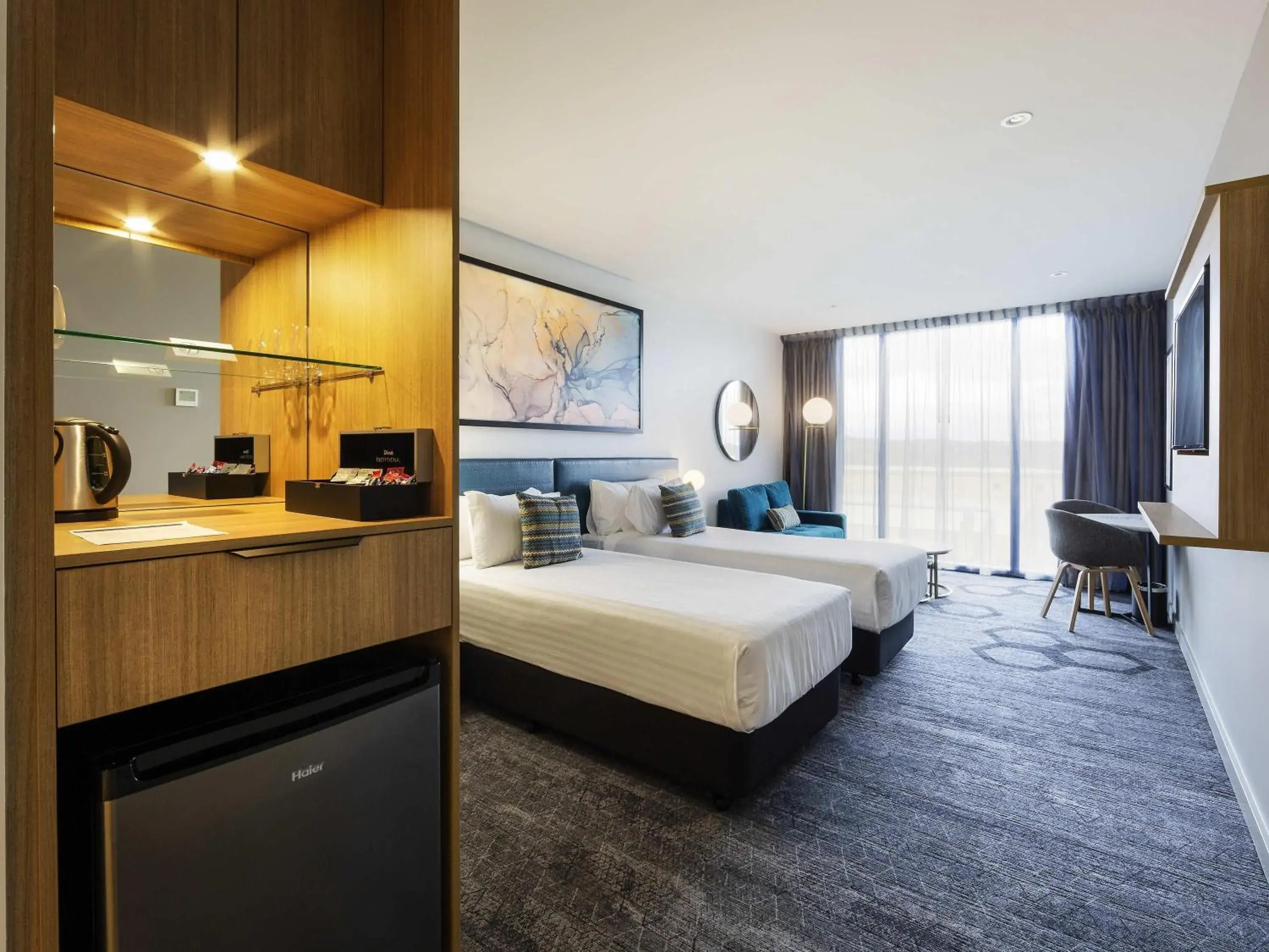 Bedroom, Bed in Mercure Canberra Belconnen Bedroom, Bed in Mercure Canberra Belconnen