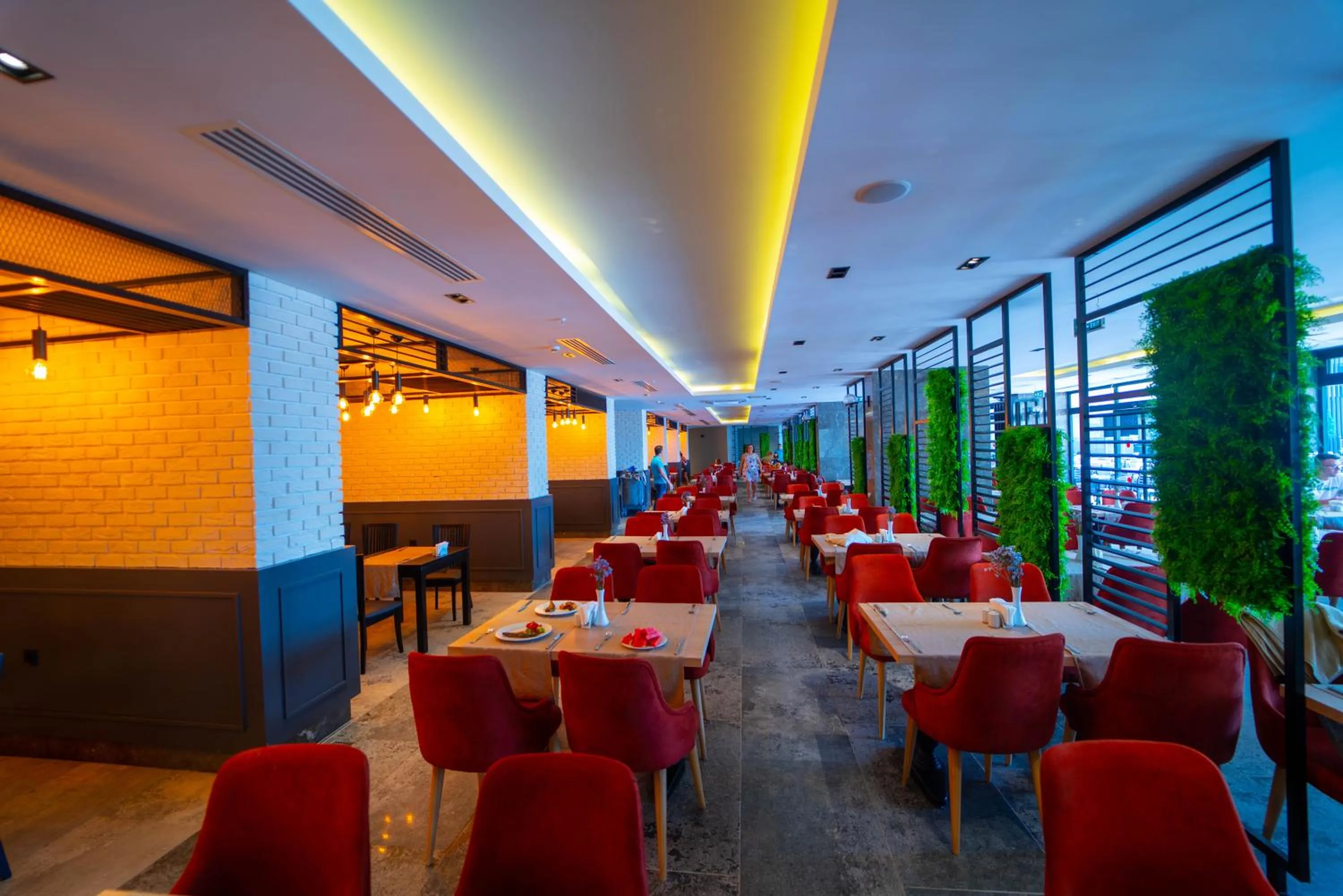 Restaurant/places to eat in Noxinn Deluxe Hotel - Ultra All Inclusive