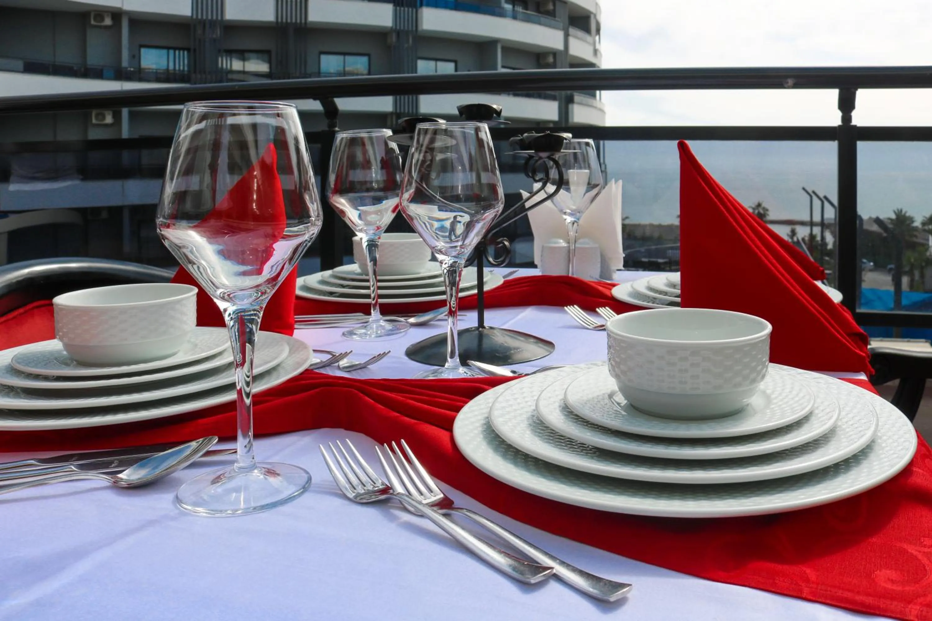 Restaurant/places to eat in Noxinn Deluxe Hotel - Ultra All Inclusive