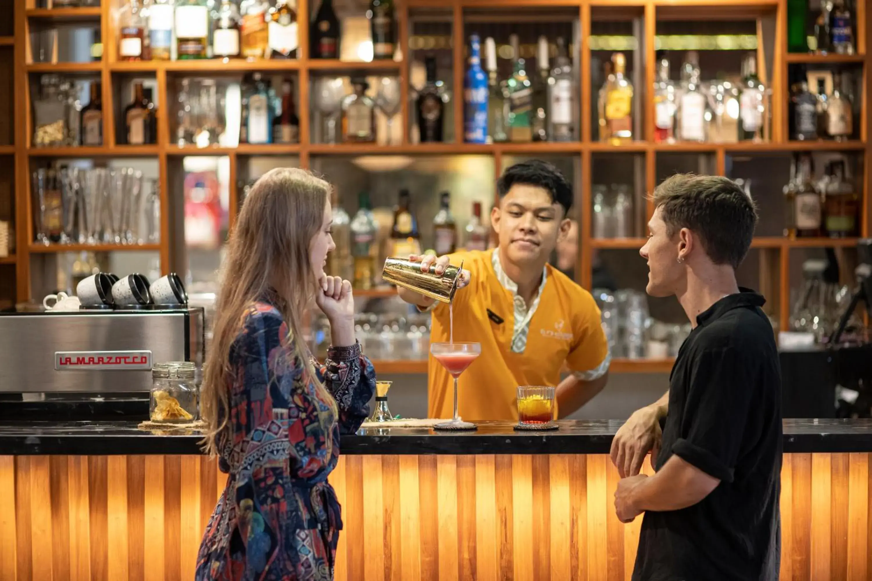 Lounge or bar in Adiwana Unagi Suites Lounge or bar in Adiwana Unagi Suites