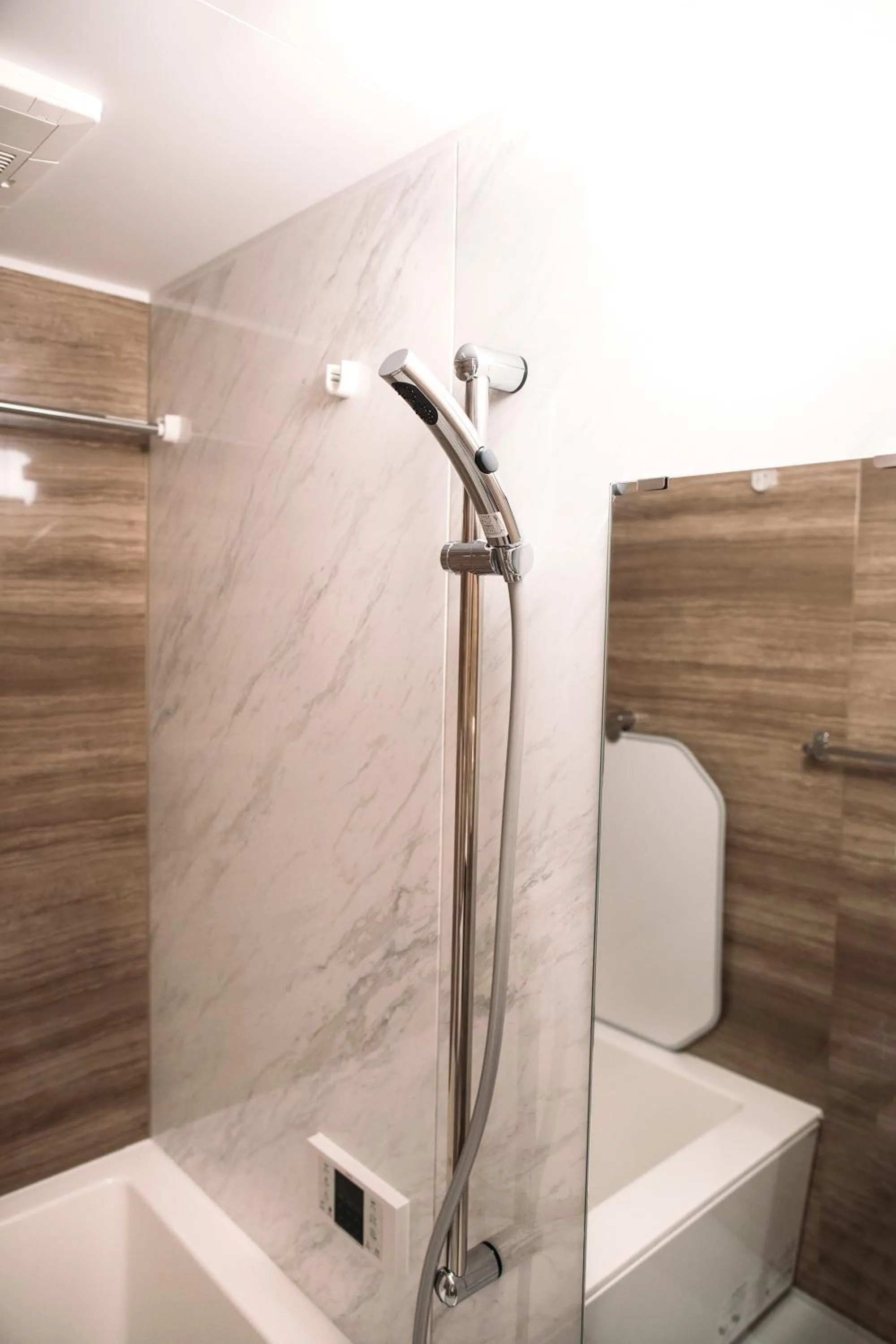 Shower in Dash Living Nihonbashi