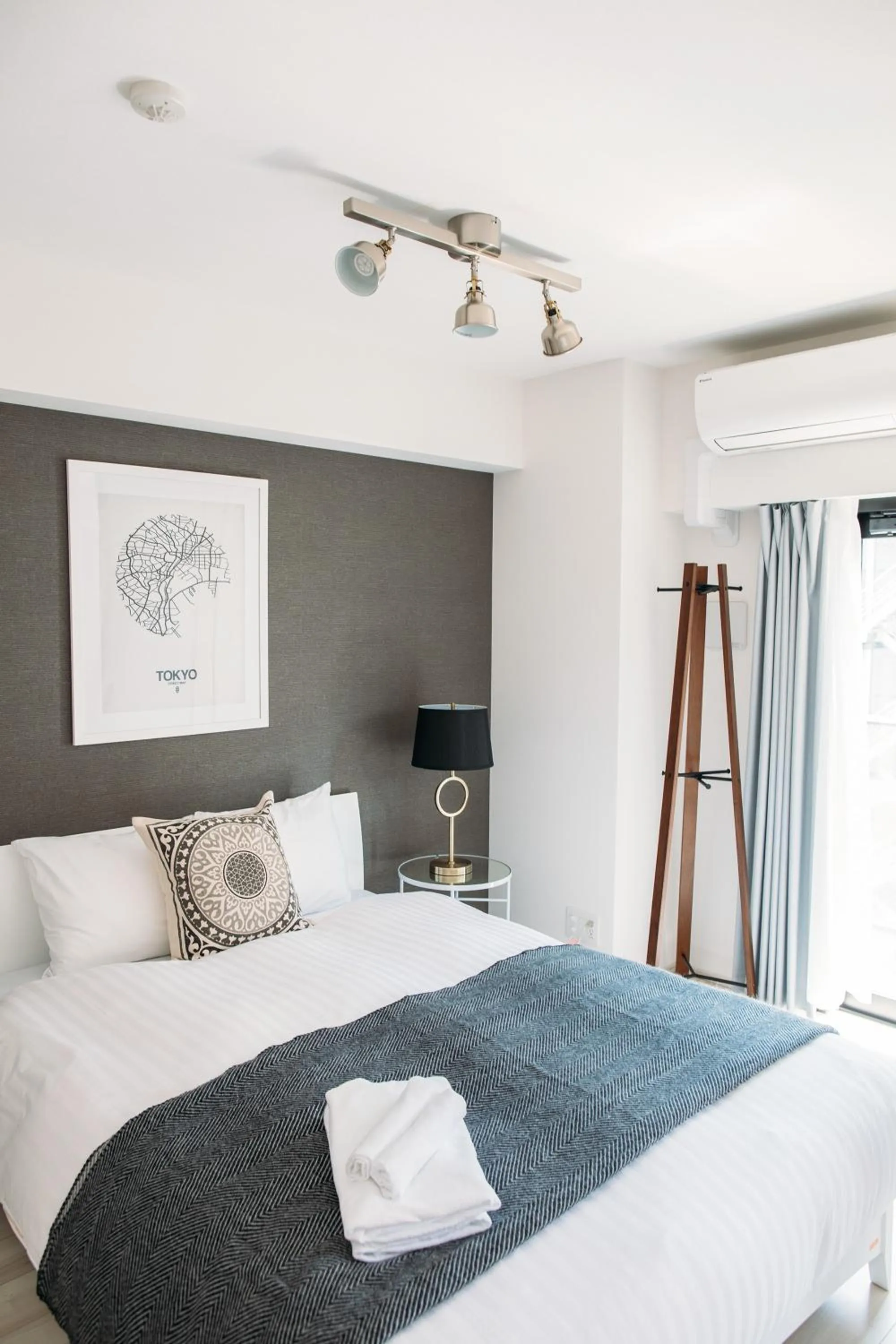 Bed in Dash Living Nihonbashi