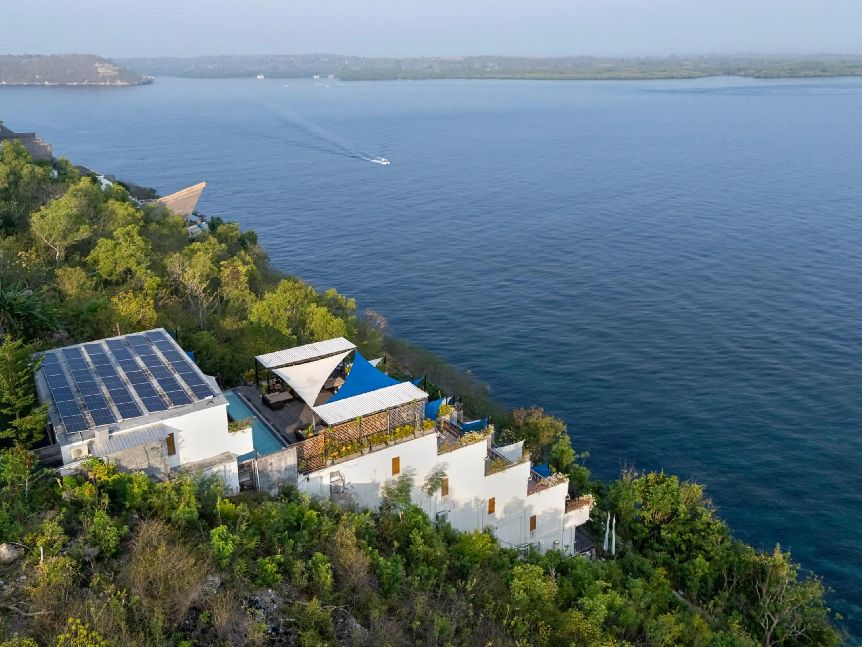 Day in Adiwana Warnakali Resort