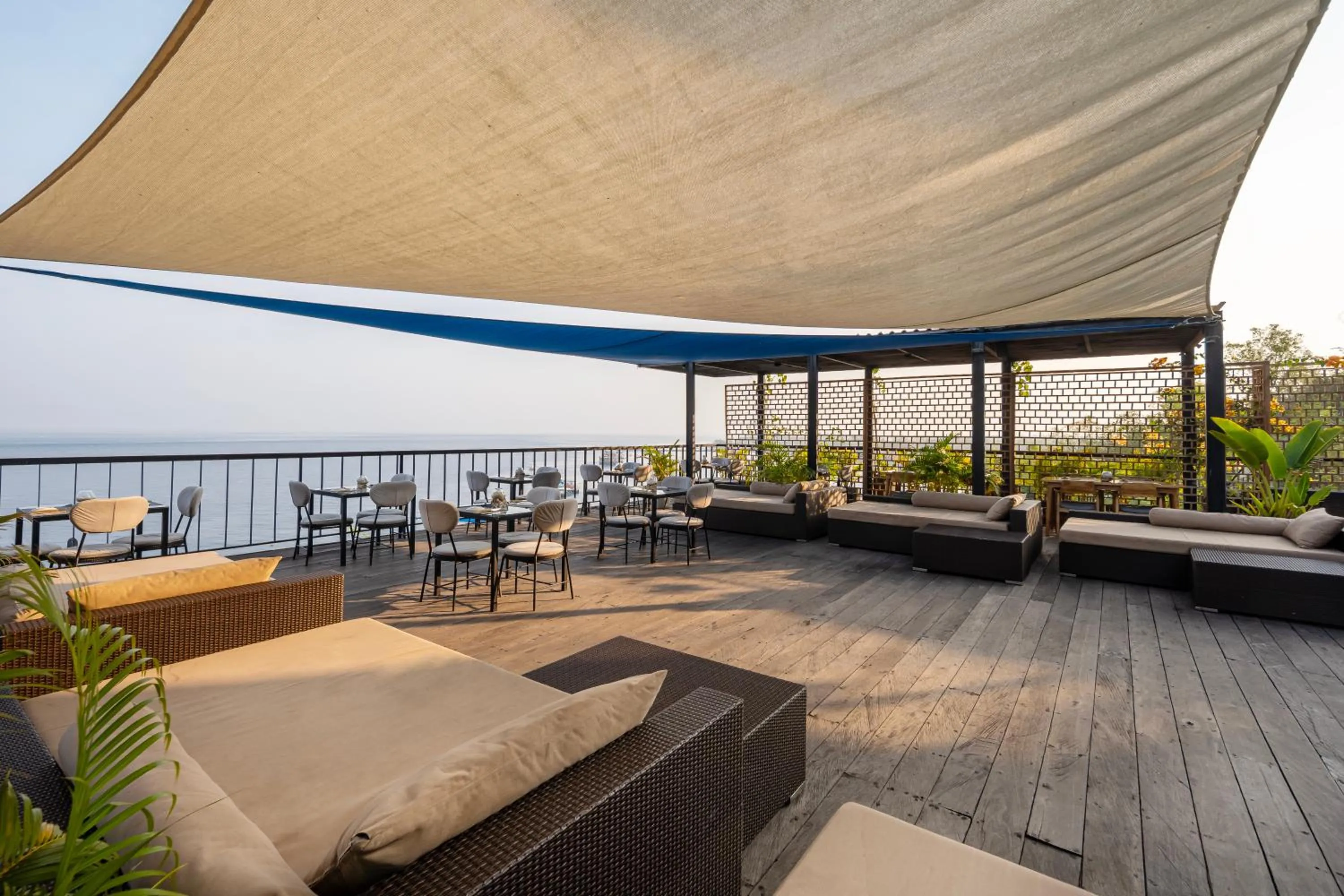 Day in Adiwana Warnakali Resort