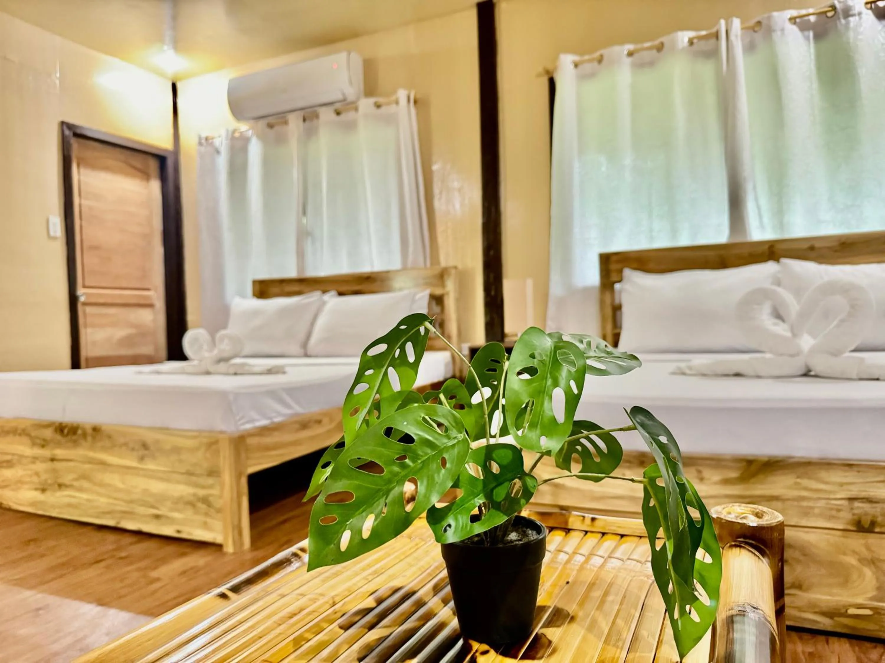 Bed in Loboc Cool River Resort