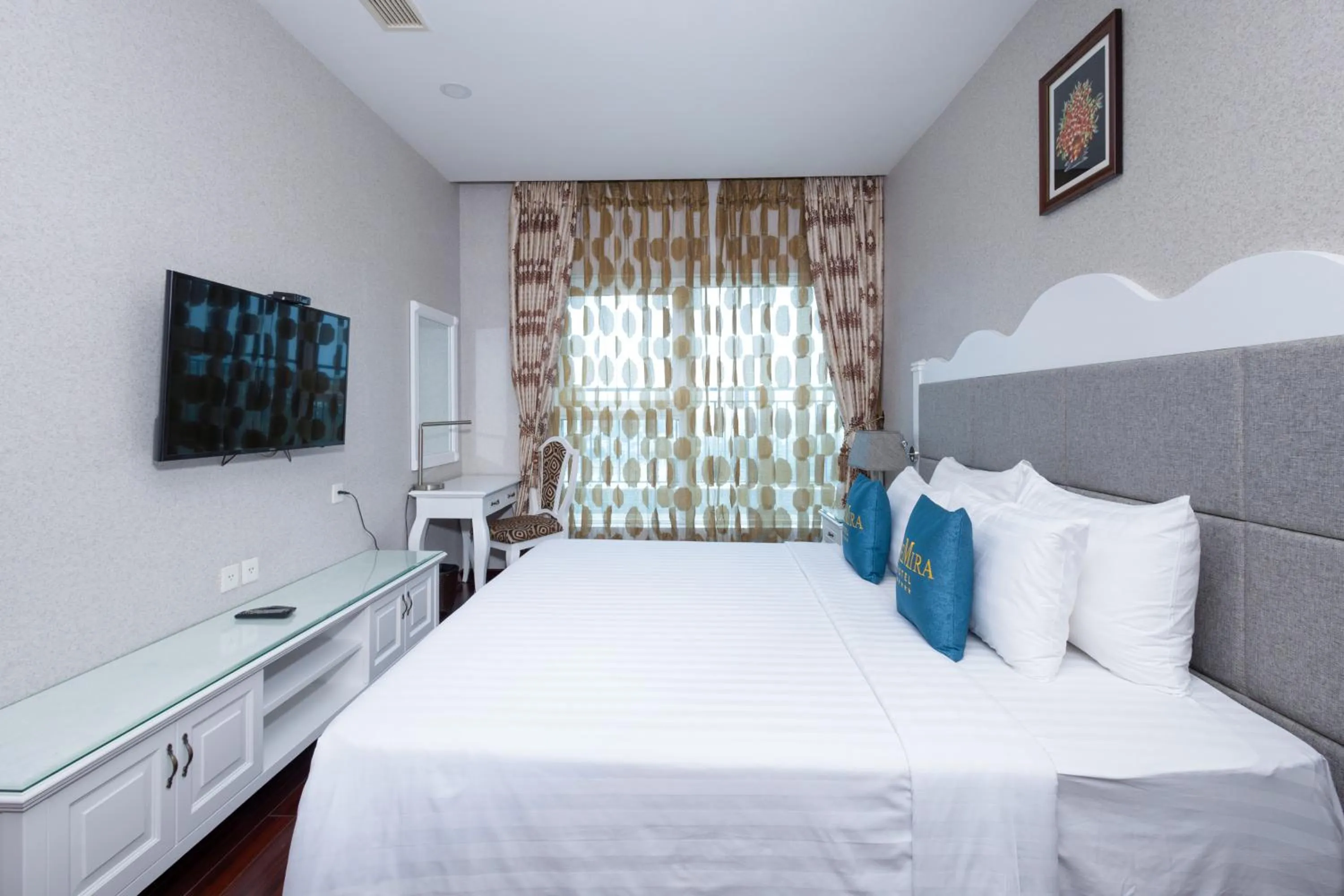 Bed in The Mira Hotel