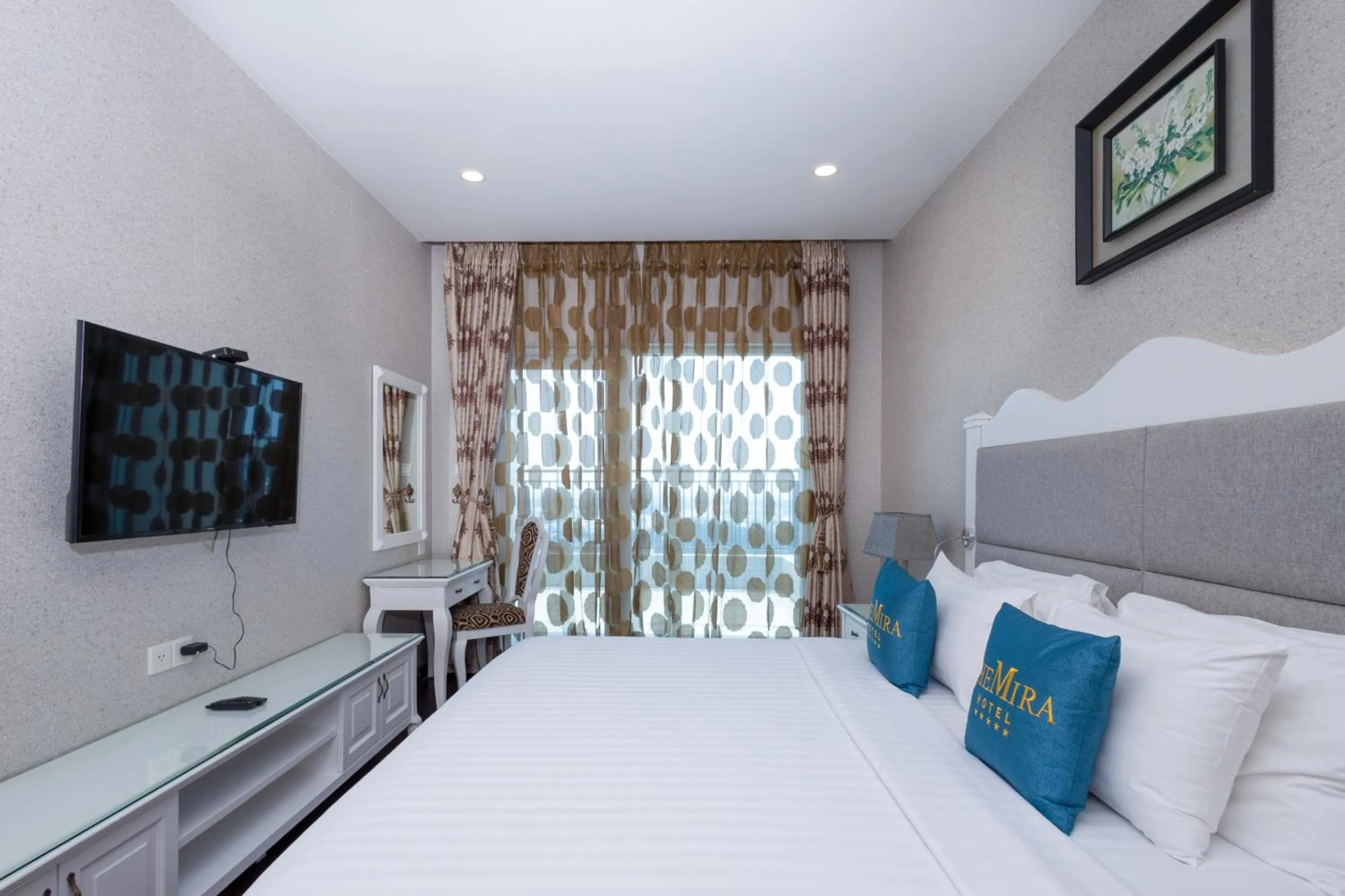 Bed in The Mira Hotel