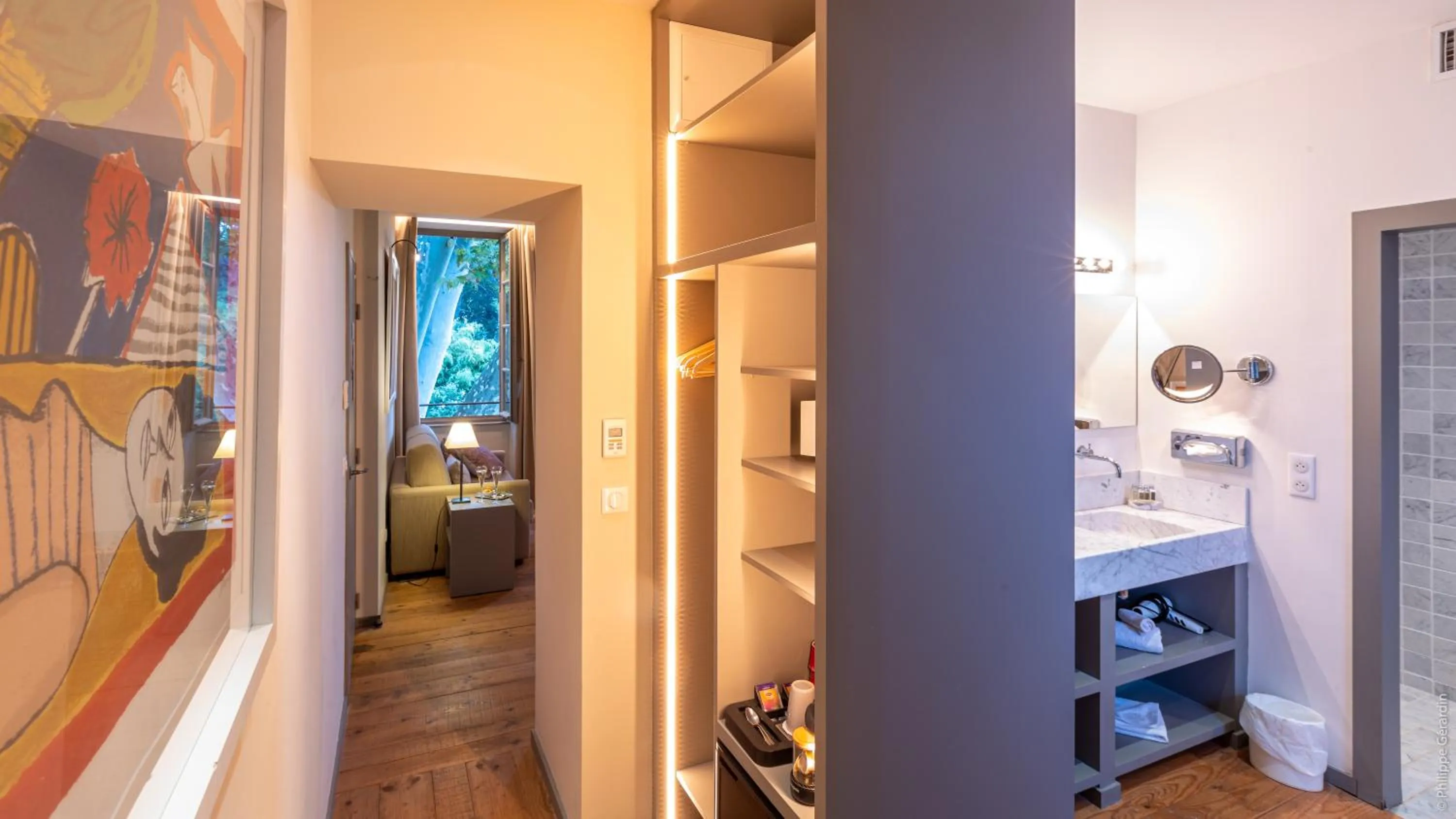 Living room, Bed in La Bastide de Boulbon
