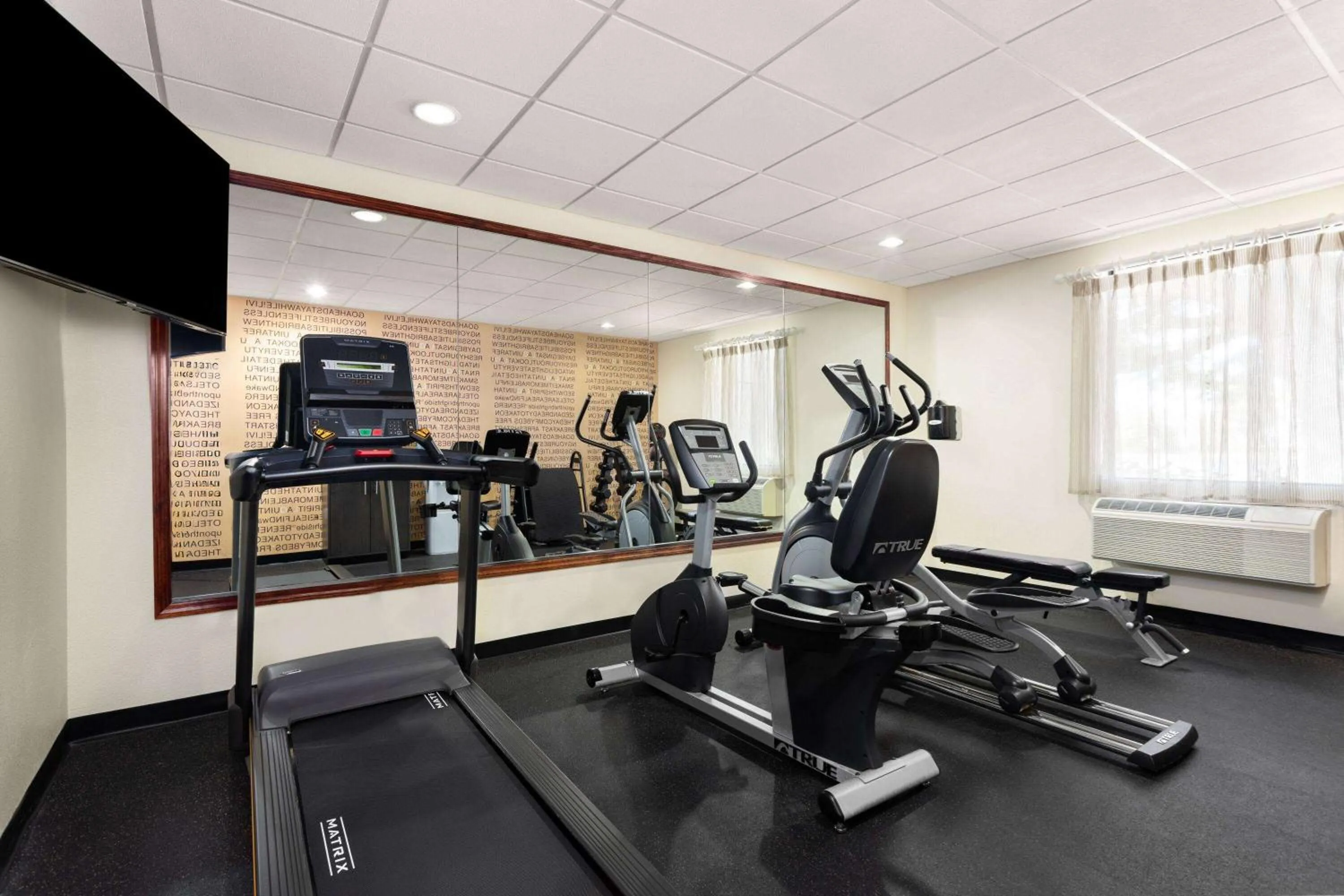 Fitness centre/facilities in La Quinta by Wyndham Bonita Springs Naples North
