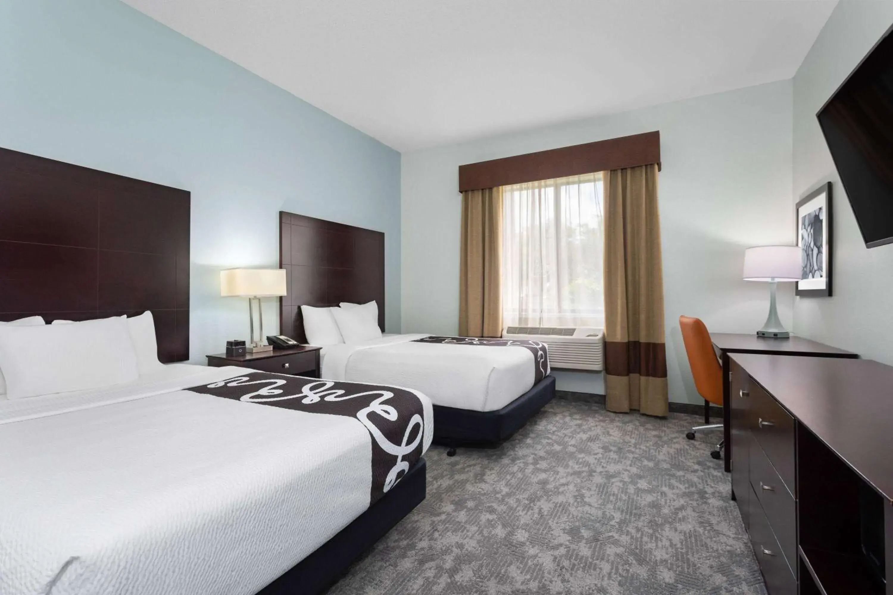 Queen Room with Two Queen Beds - Mobility Accessible/Non-Smoking in La Quinta by Wyndham Bonita Springs Naples North Queen Room with Two Queen Beds - Mobility Accessible/Non-Smoking in La Quinta by Wyndham Bonita Springs Naples North