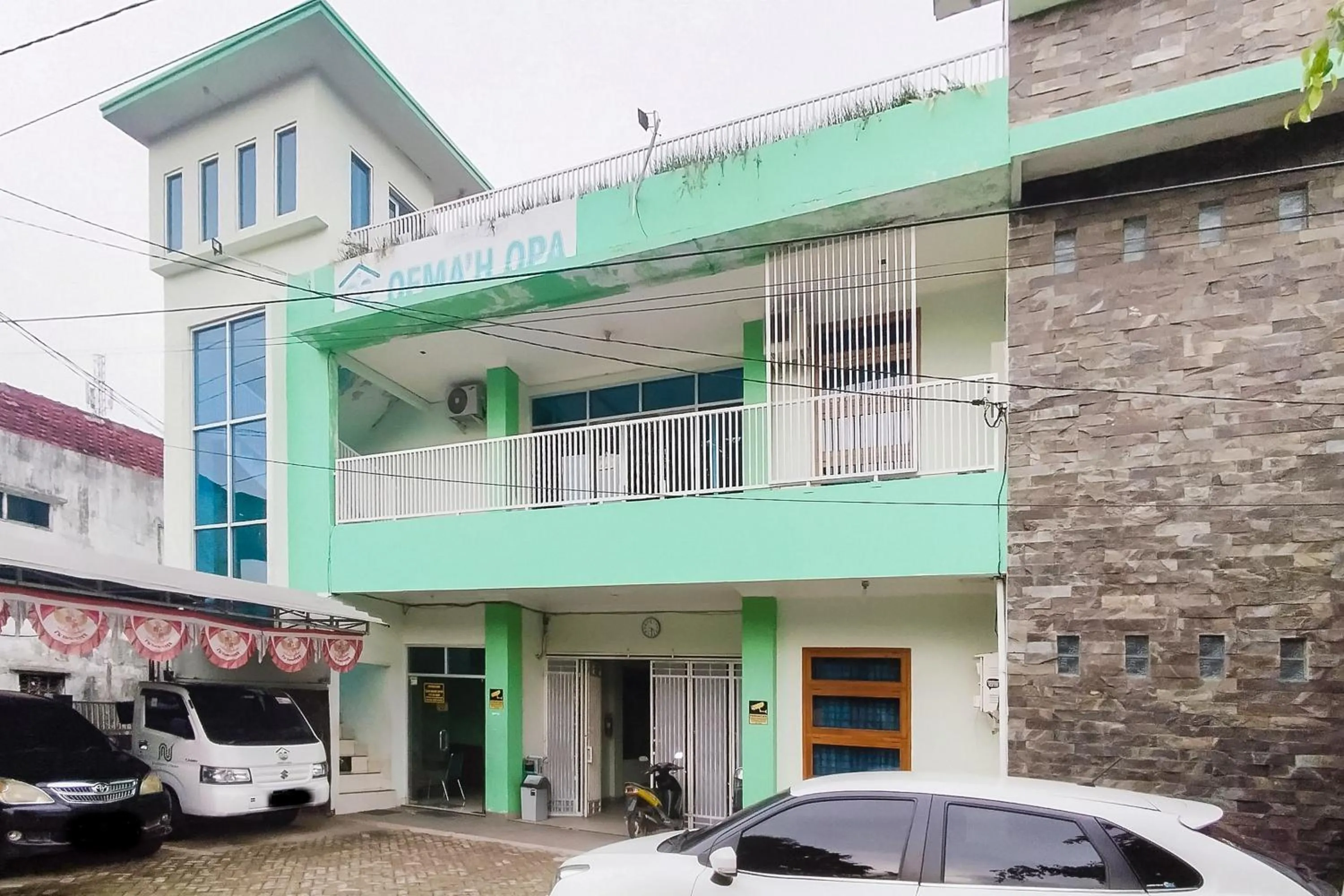 RedDoorz at Guesthouse Oemah Opa Metro Lampung