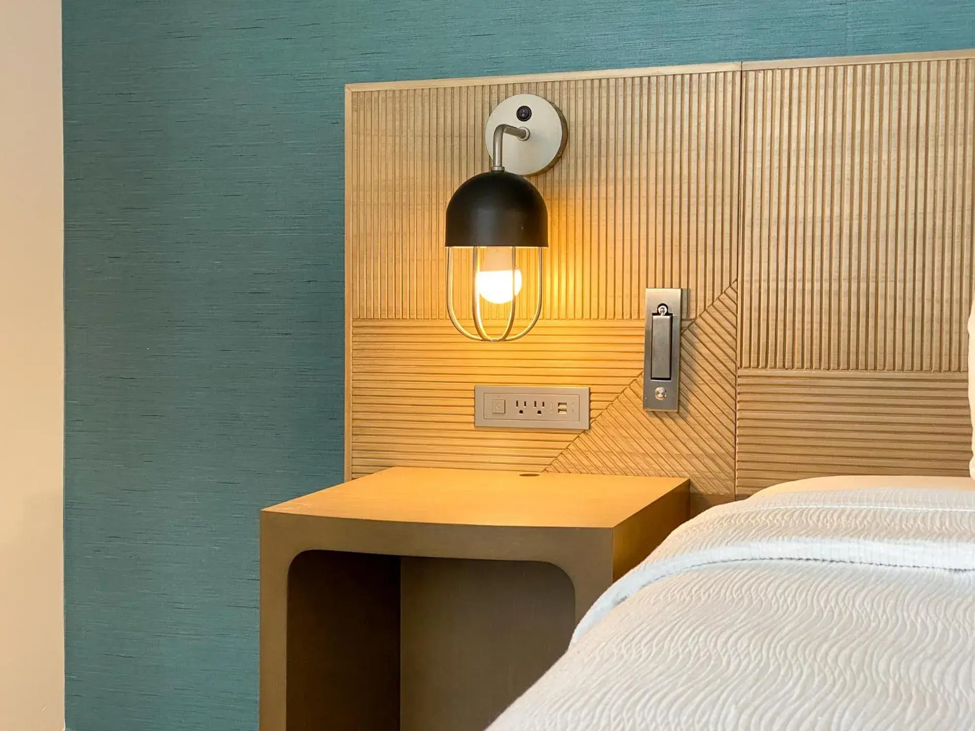 Bed in Marseilles Beachfront Hotel Bed in Marseilles Beachfront Hotel