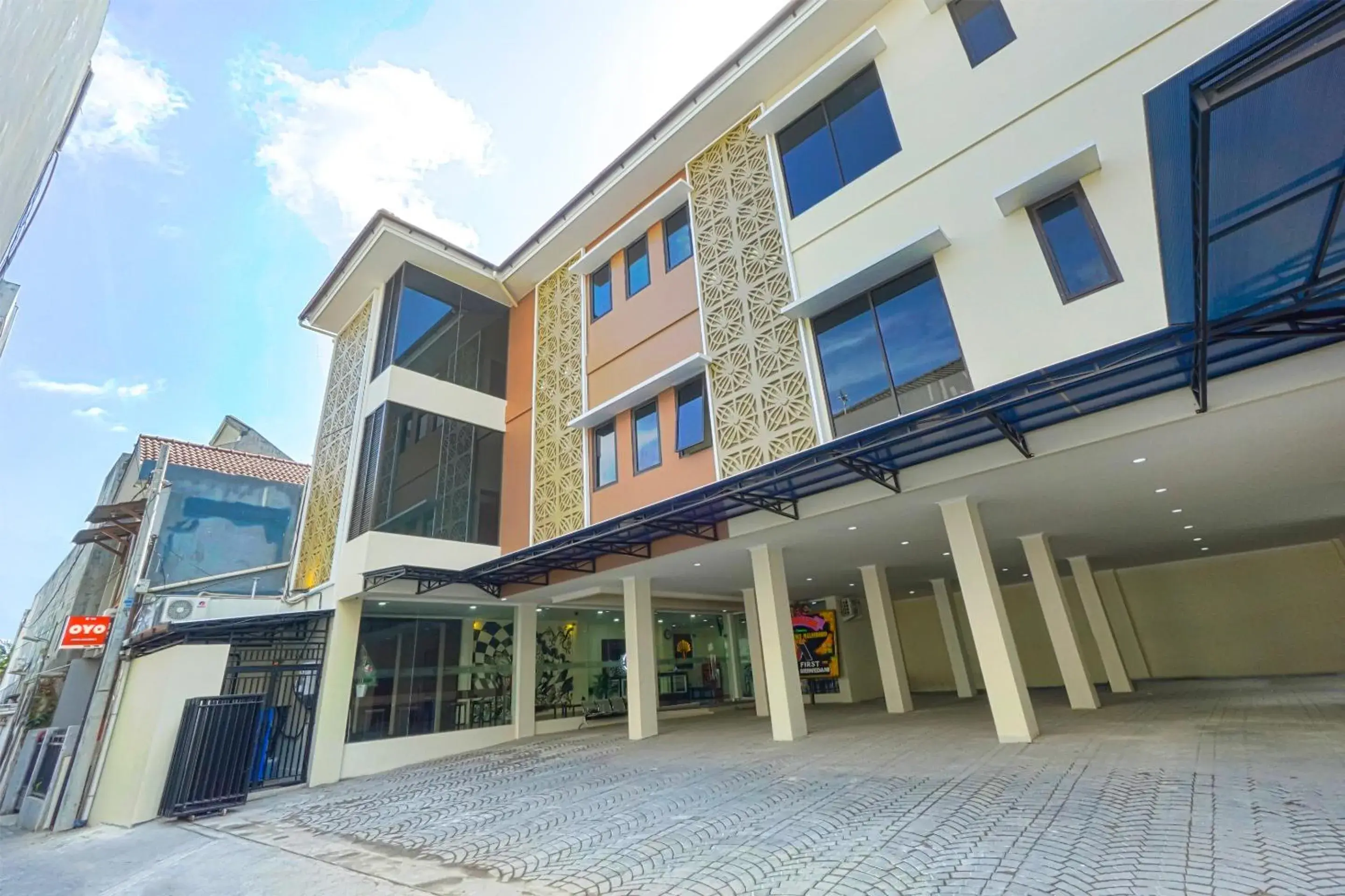 Facade/entrance in Collection O Yogyakarta near Jalan Malioboro formerly Alena Residence Facade/entrance in Collection O Yogyakarta near Jalan Malioboro formerly Alena Residence
