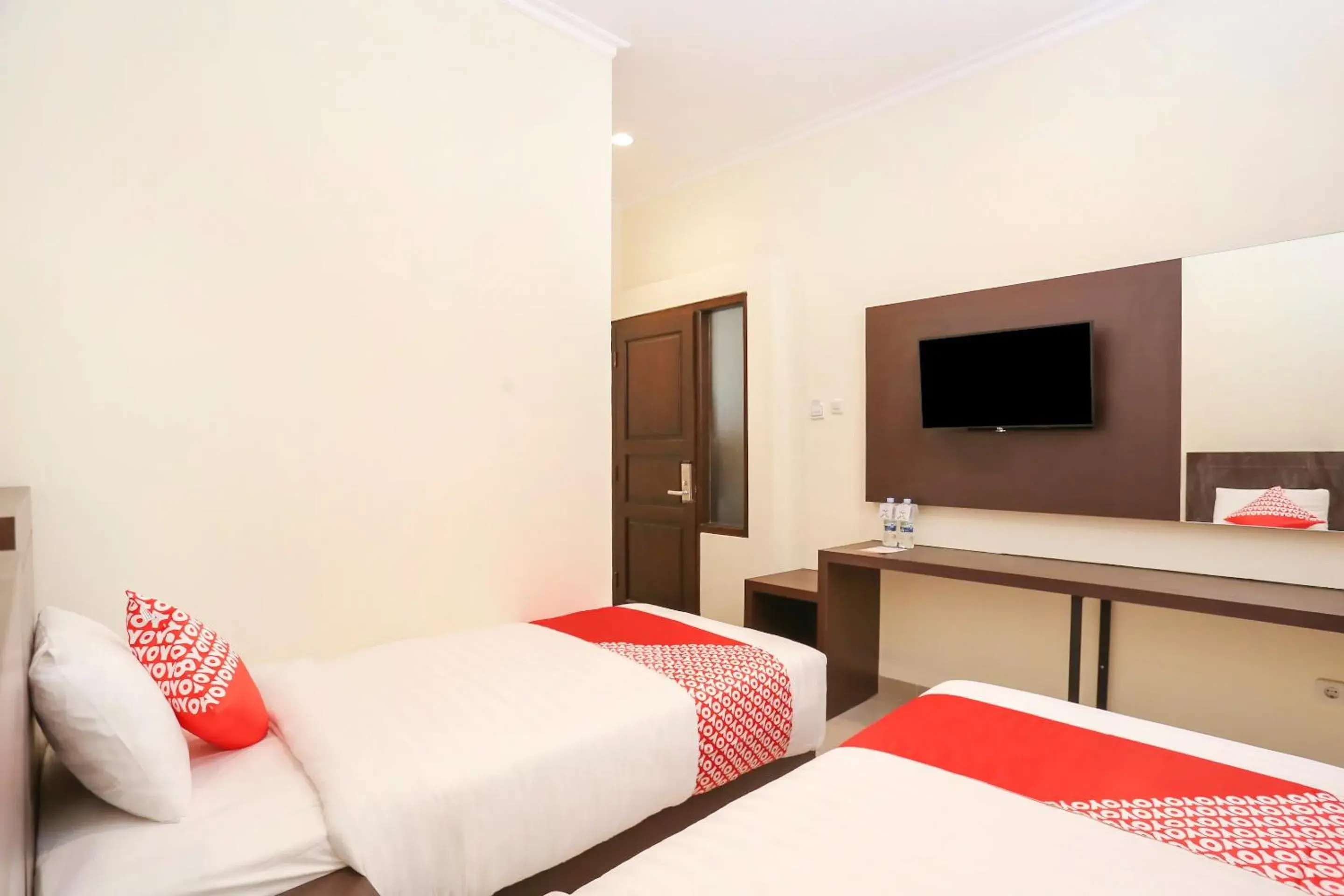 Bedroom, Bed in Collection O Yogyakarta near Jalan Malioboro formerly Alena Residence Bedroom, Bed in Collection O Yogyakarta near Jalan Malioboro formerly Alena Residence