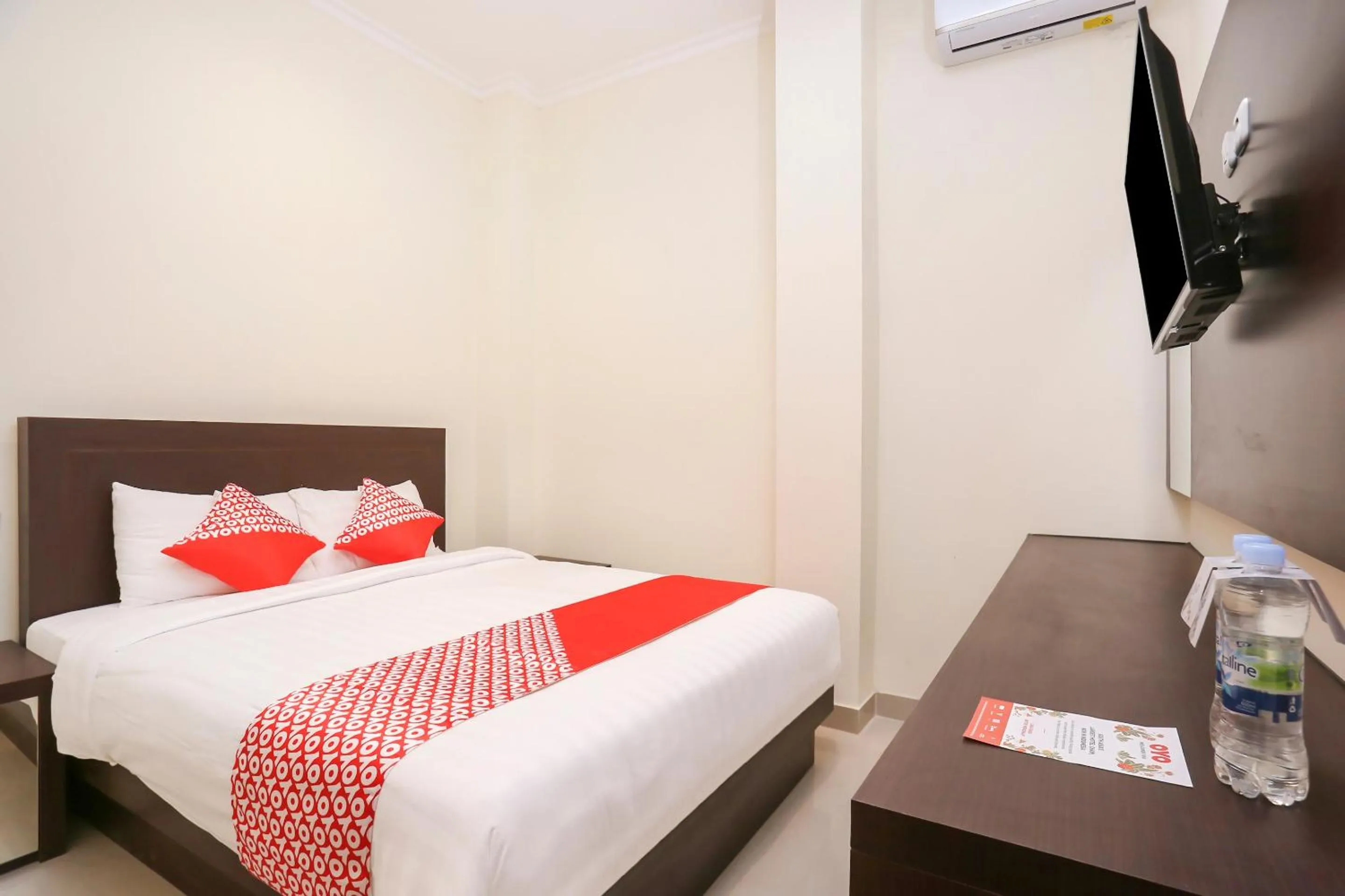 Bedroom, Bed in Collection O Yogyakarta near Jalan Malioboro formerly Alena Residence