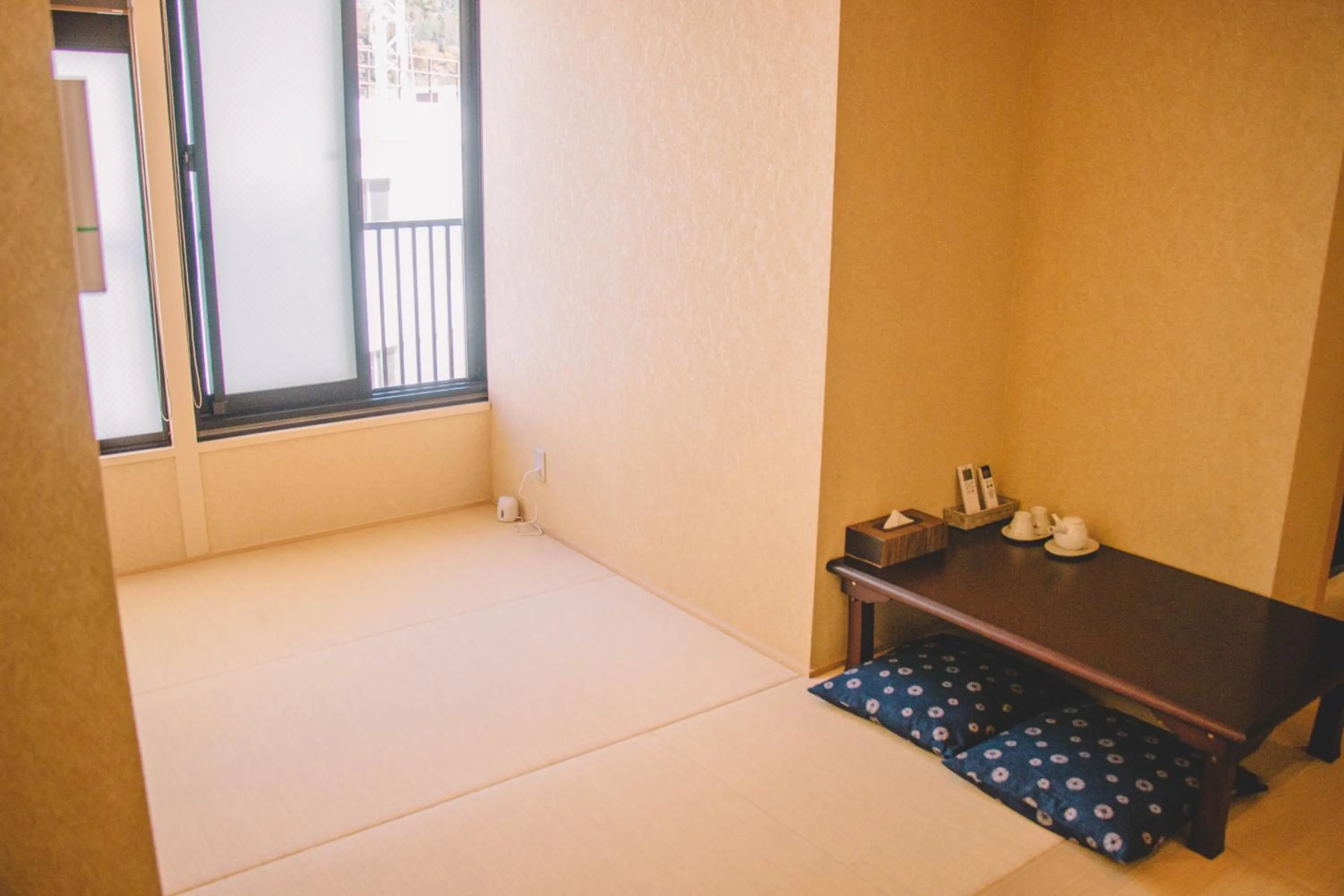 Photo of the whole room in Waseido Zen