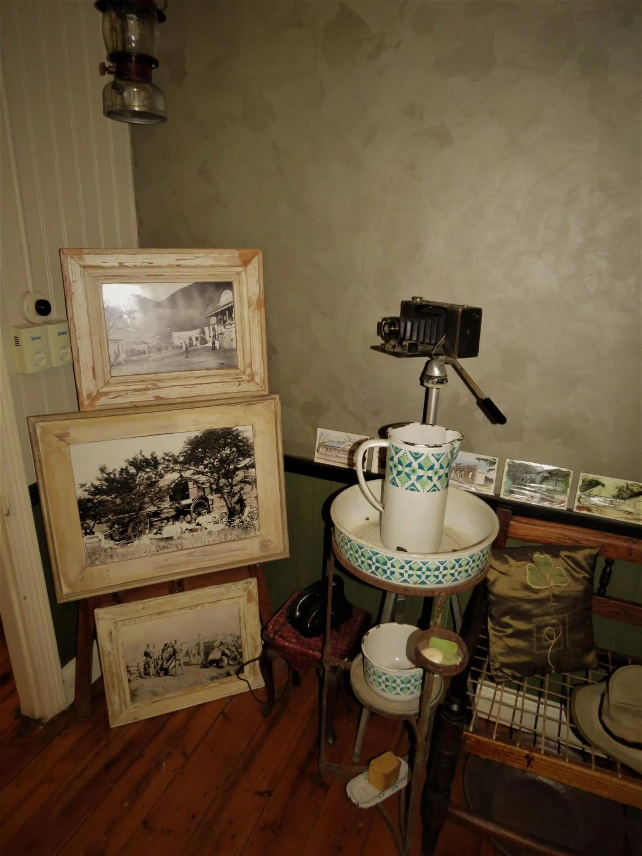 Property building in Fountain Baths Guest Cottages