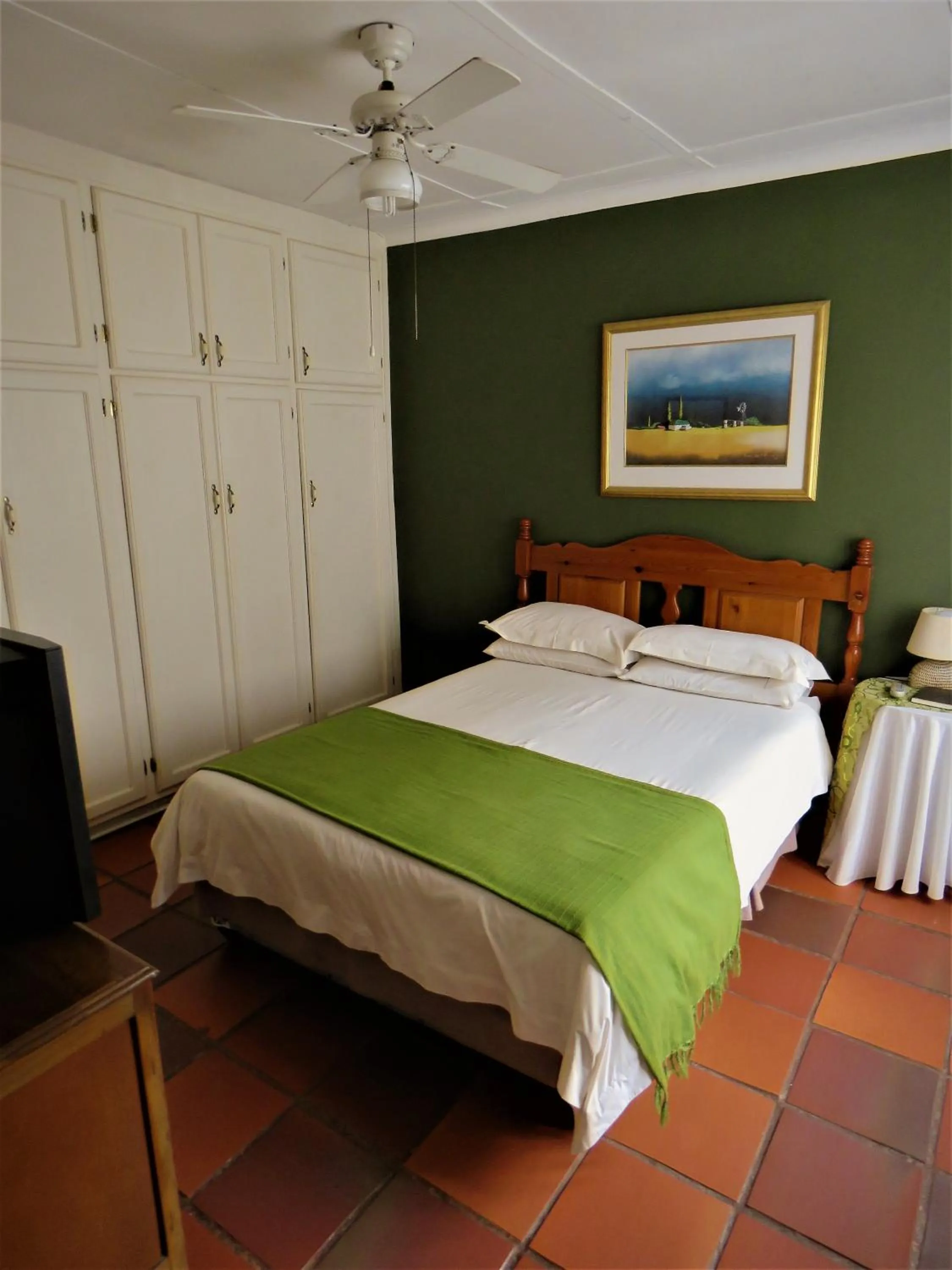 Bedroom, Bed in Fountain Baths Guest Cottages