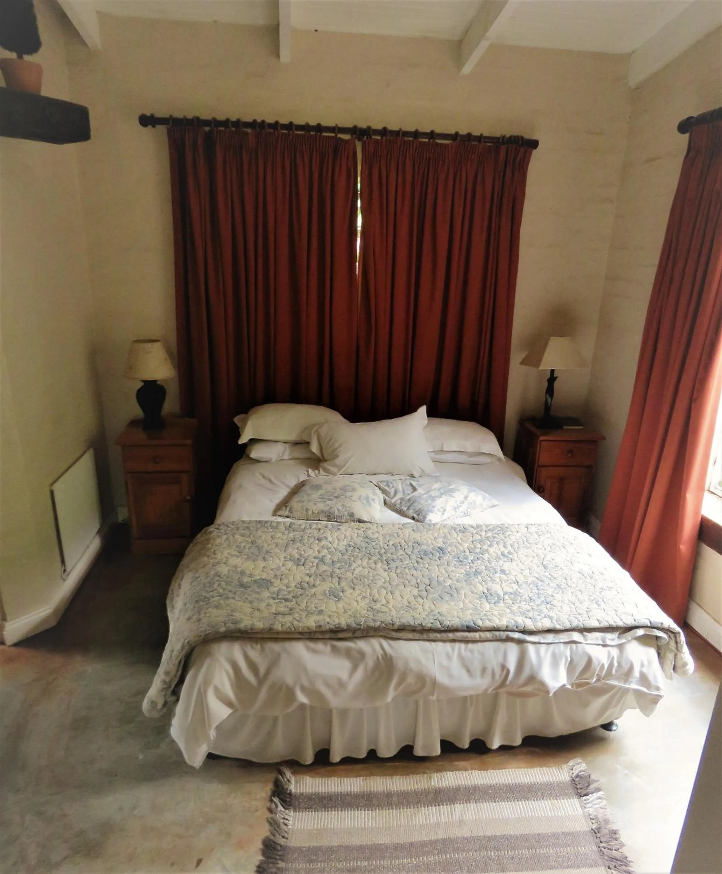 Bedroom, Bed in Fountain Baths Guest Cottages