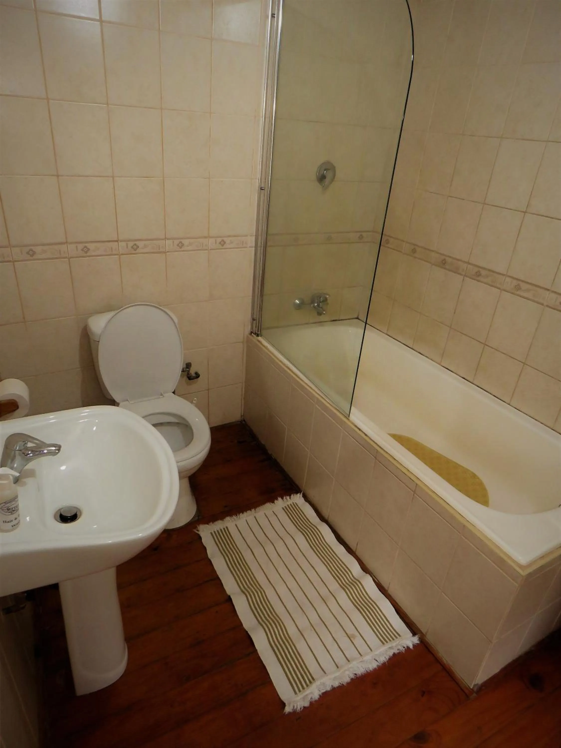 Bathroom in Fountain Baths Guest Cottages
