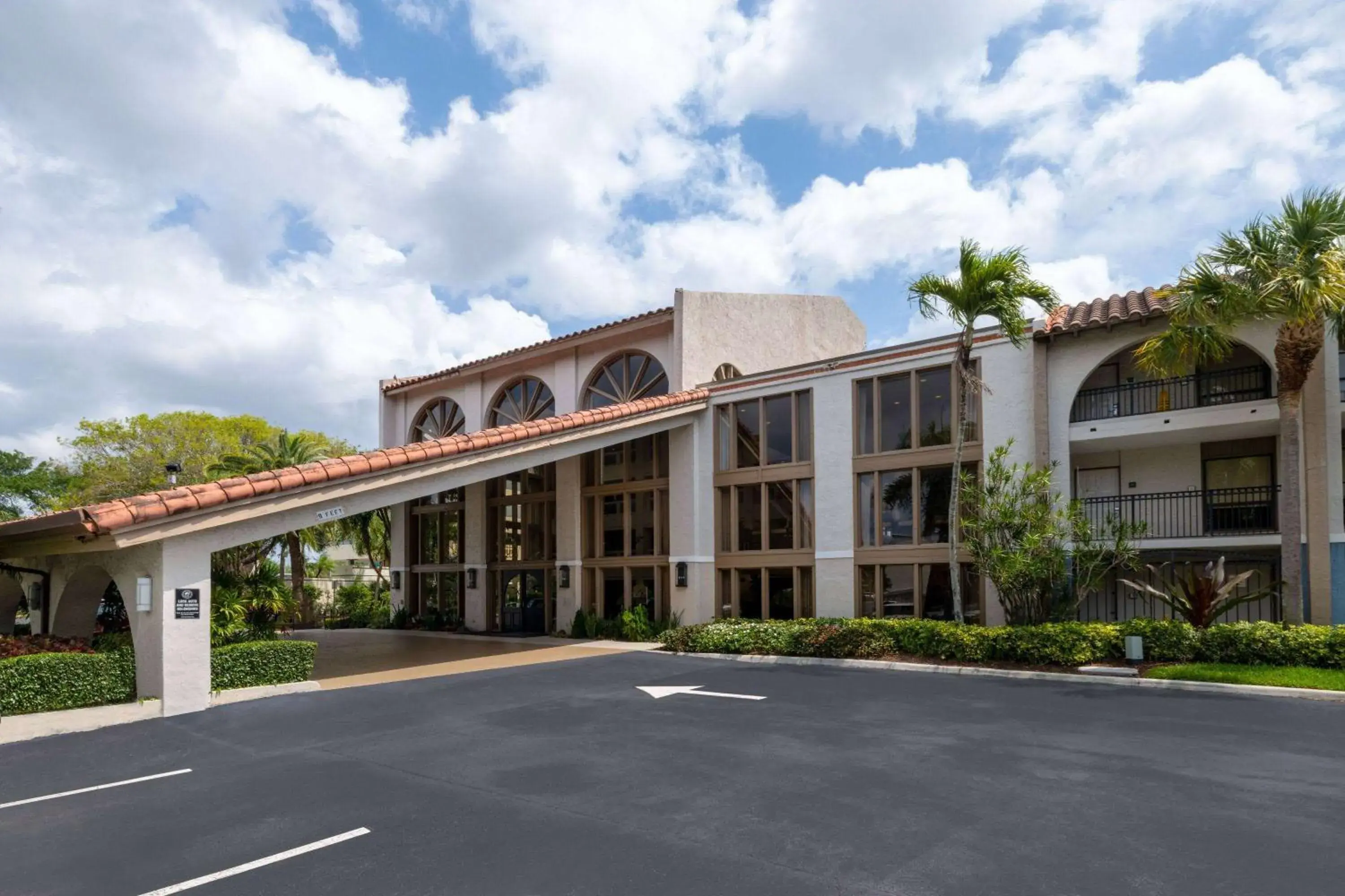 Property building in Wyndham Boca Raton Hotel Property building in Wyndham Boca Raton Hotel
