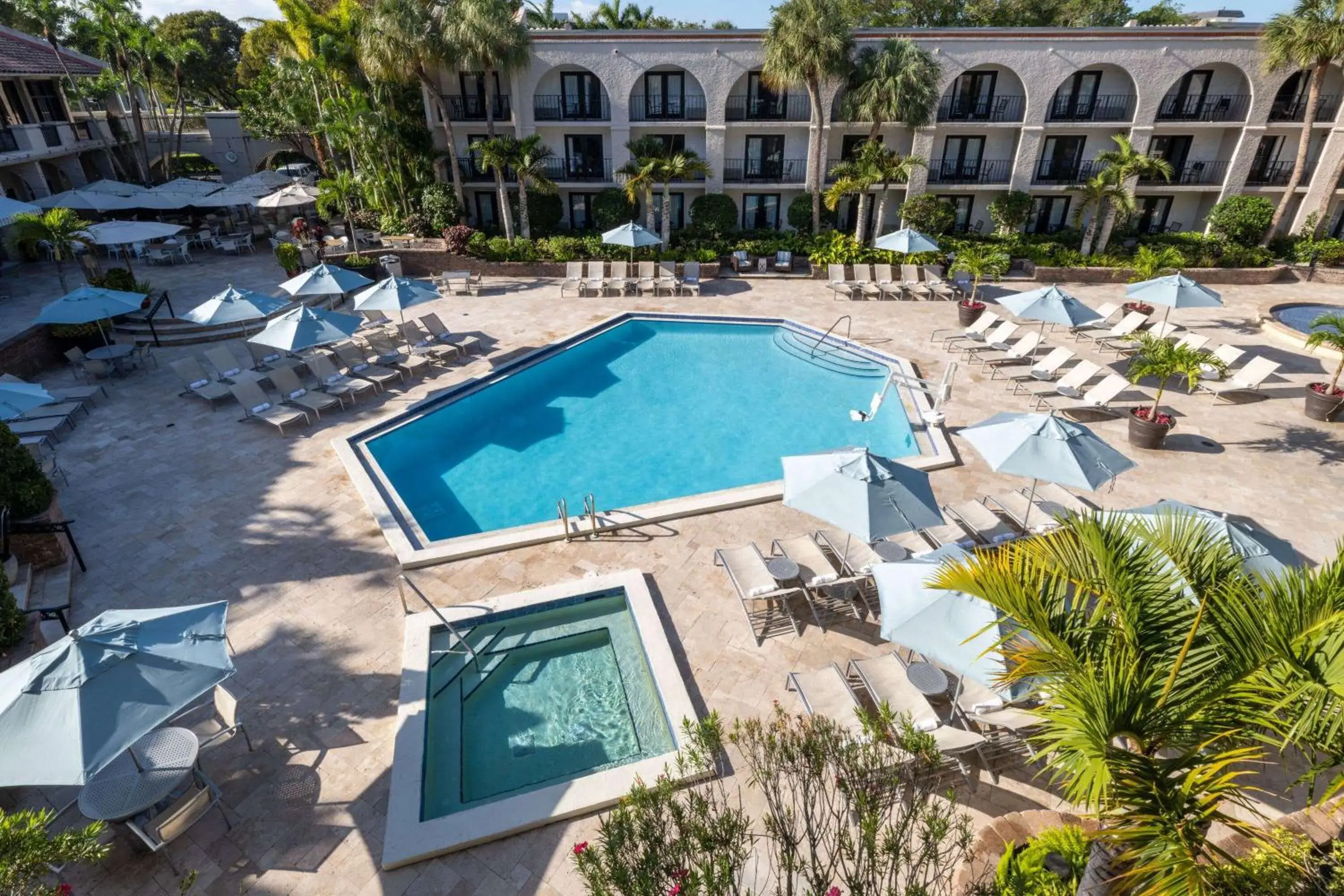 Pool view in Wyndham Boca Raton Hotel Pool view in Wyndham Boca Raton Hotel