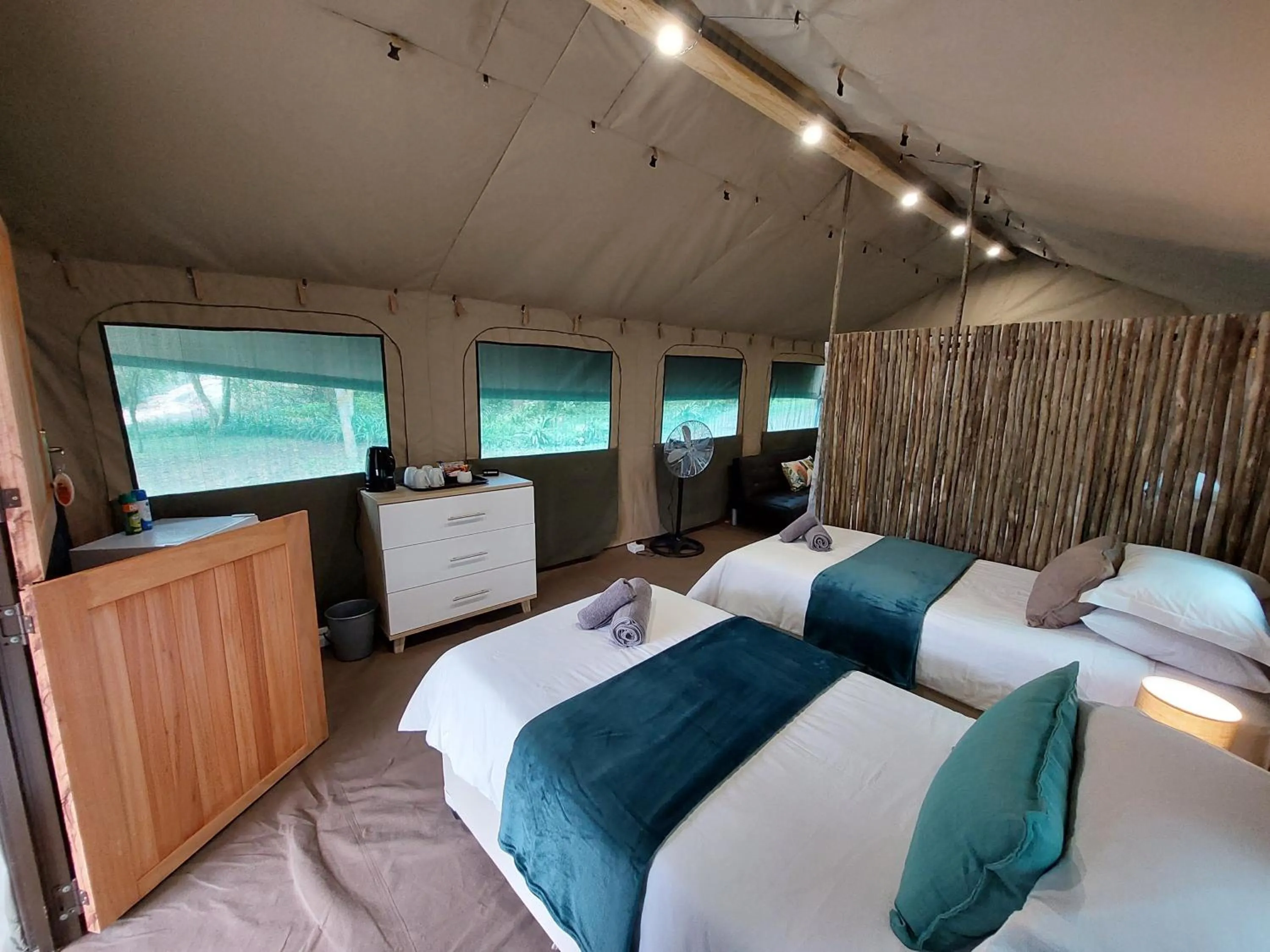 Bedroom, Bed in Rockview Lodge