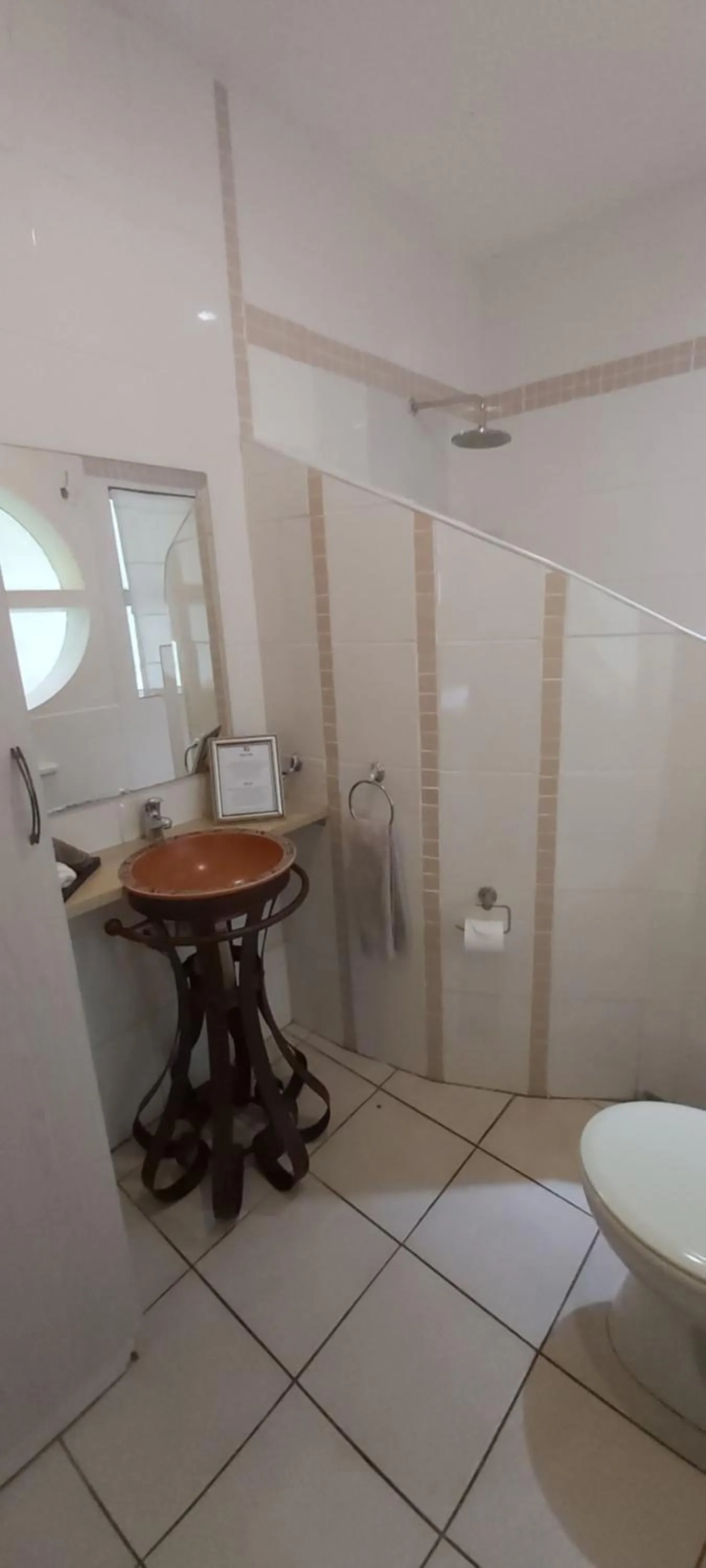 Bathroom in Rockview Lodge