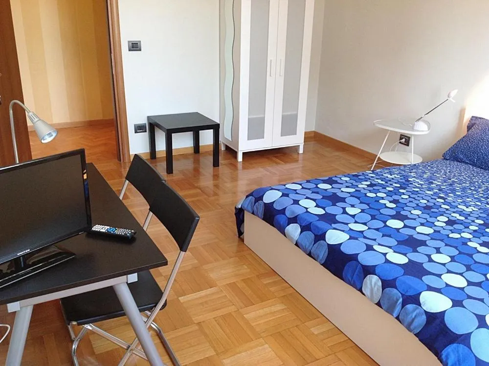 Bed in Bologna Center Town