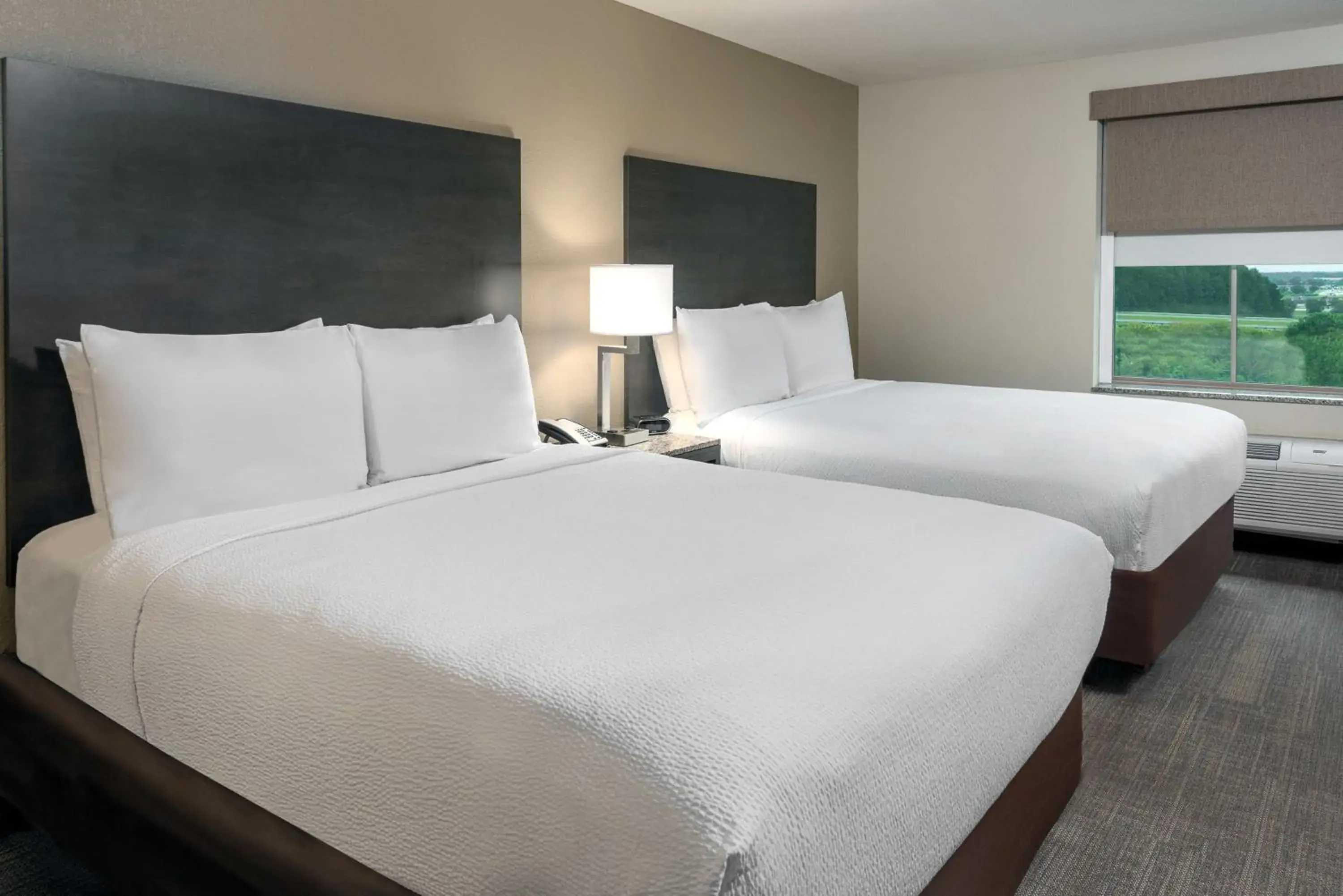 Queen Room with Two Queen Beds and Bath Tub - Disability Access in Ameniti Bay - Best Western Signature Collection Queen Room with Two Queen Beds and Bath Tub - Disability Access in Ameniti Bay - Best Western Signature Collection