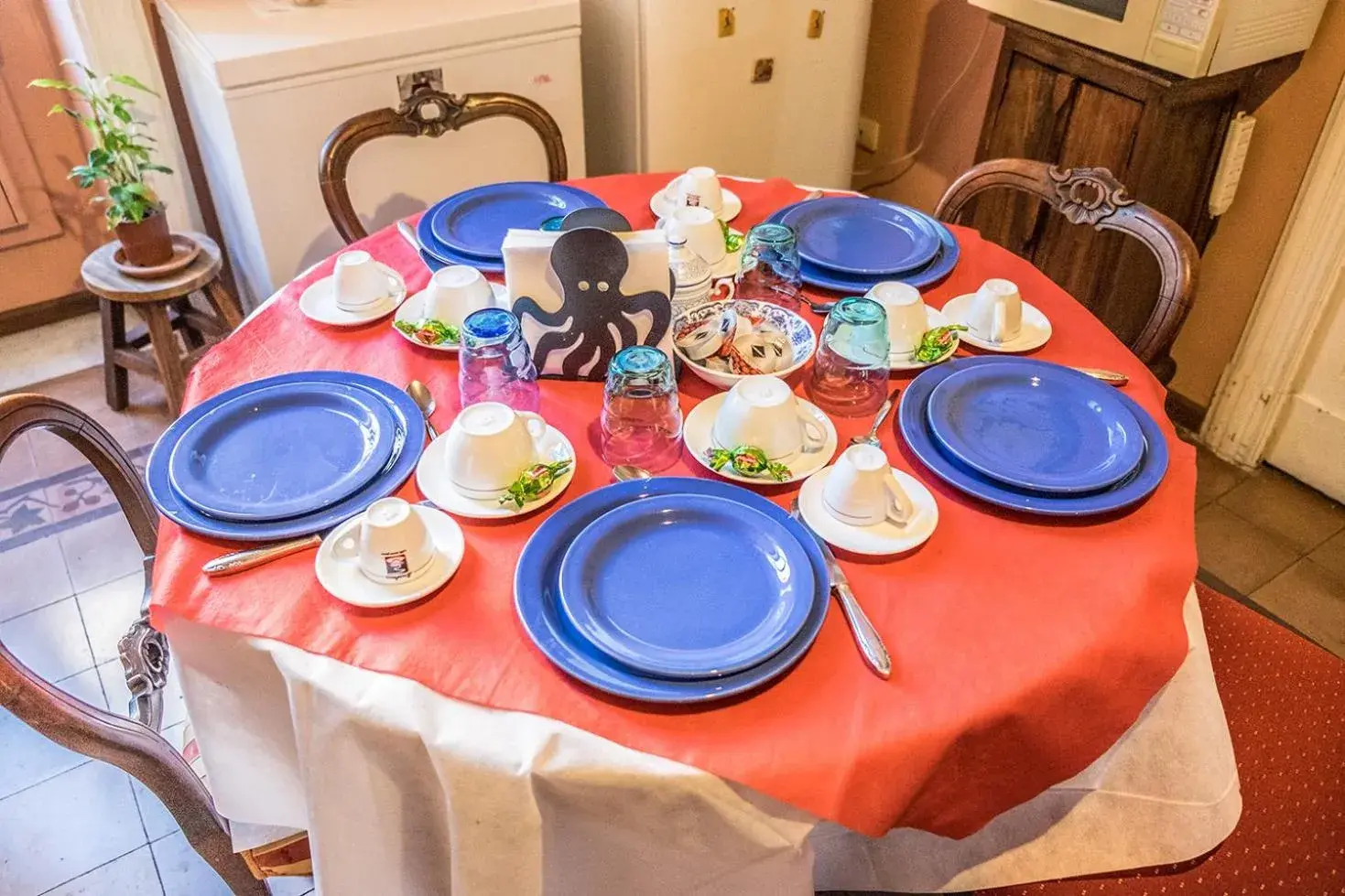 Superior Double Room with Balcony and Private Bathroom in A Casa Di Laura Superior Double Room with Balcony and Private Bathroom in A Casa Di Laura