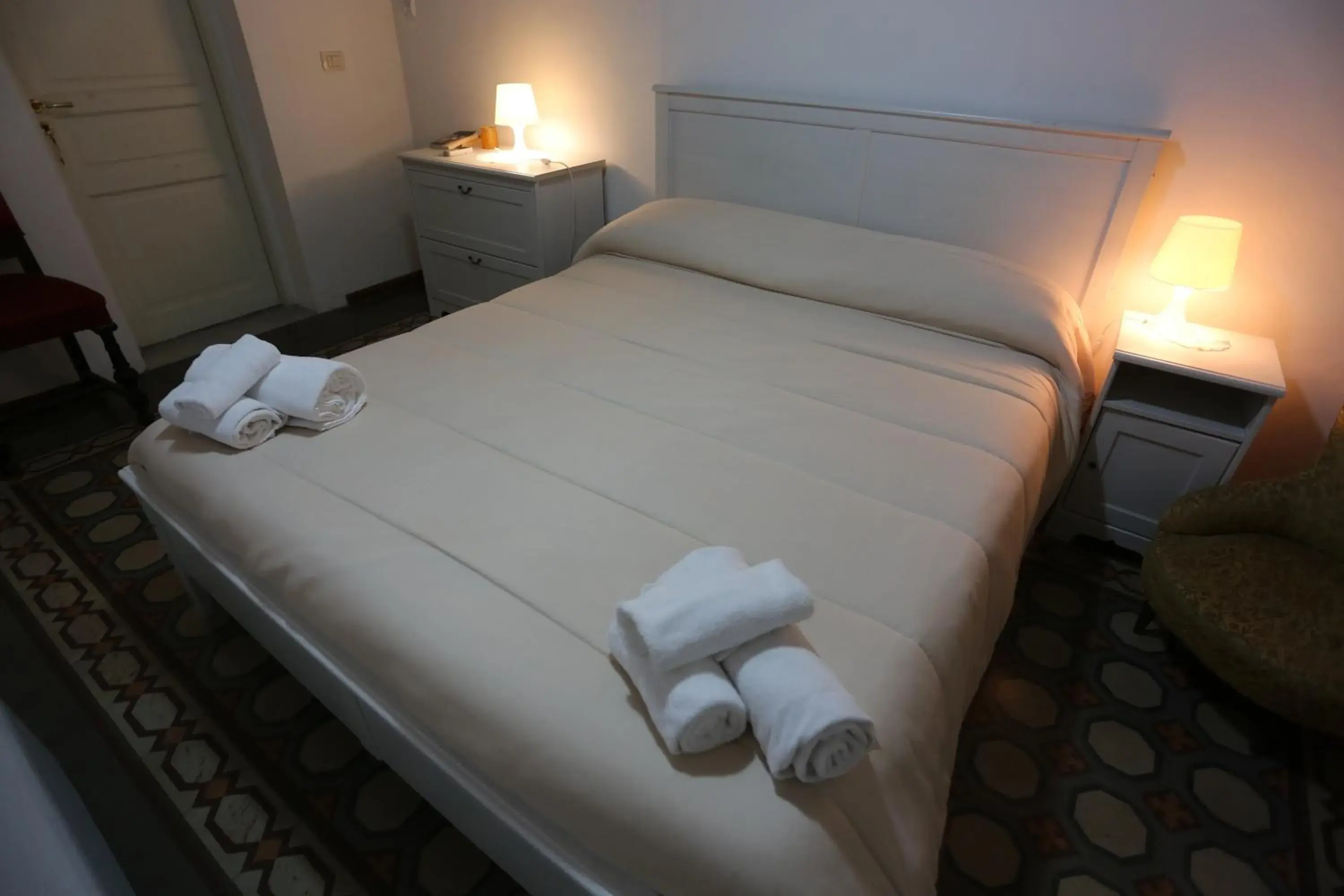 Standard Double Room with Shared Bathroom in A Casa Di Laura Standard Double Room with Shared Bathroom in A Casa Di Laura