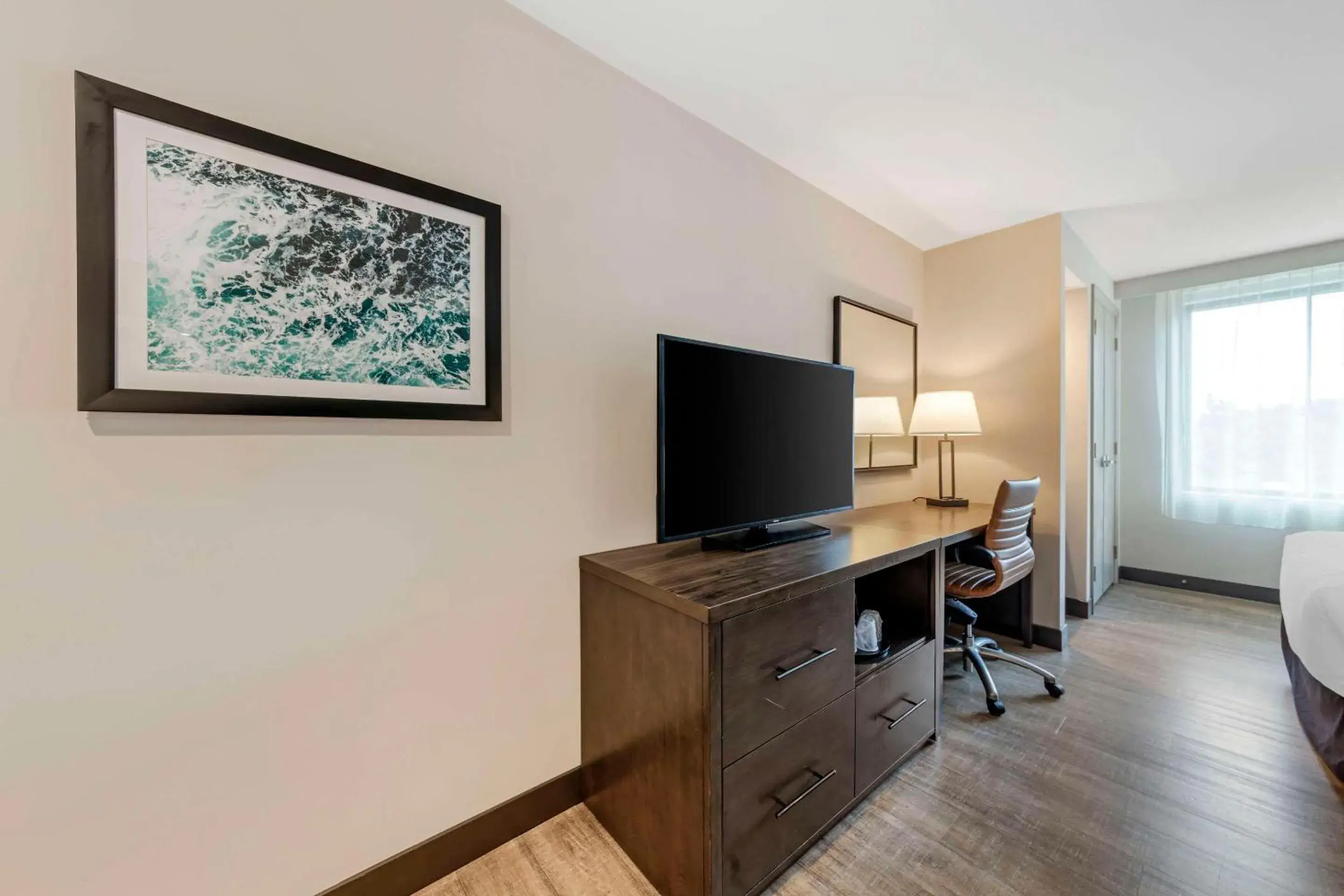 Bedroom in Comfort Inn & Suites Miami International Airport Bedroom in Comfort Inn & Suites Miami International Airport